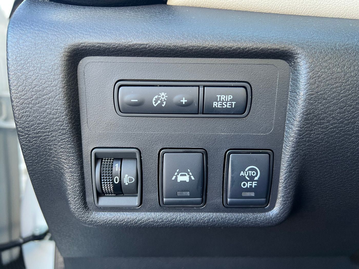 Fahrzeugabbildung Nissan Micra 1.0 Acenta Navi Nissan Connect Apple Carpl