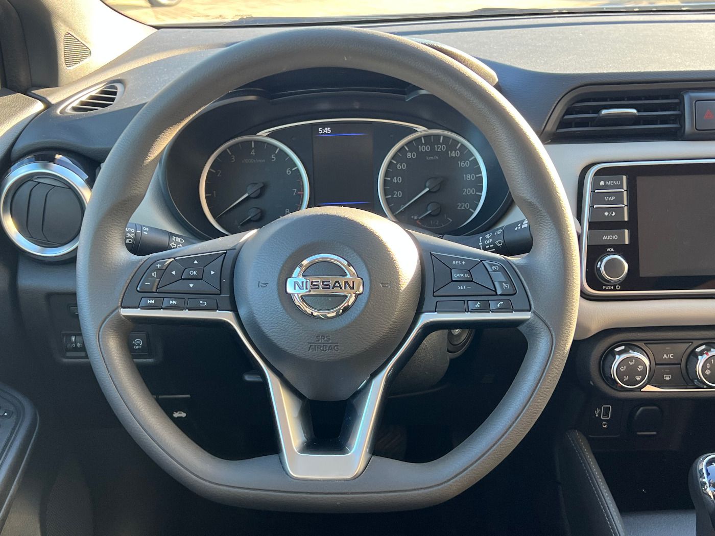 Fahrzeugabbildung Nissan Micra 1.0 Acenta Navi Nissan Connect Apple Carpl