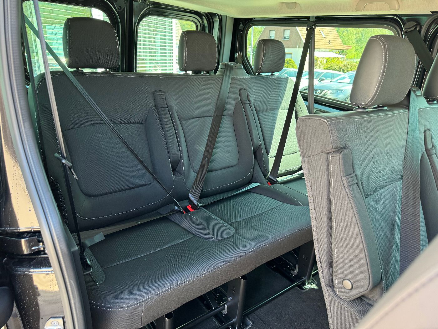 Fahrzeugabbildung Nissan Primastar Kombi L2H1 TEKNA 3.0t DCT Autom. 8-Sit