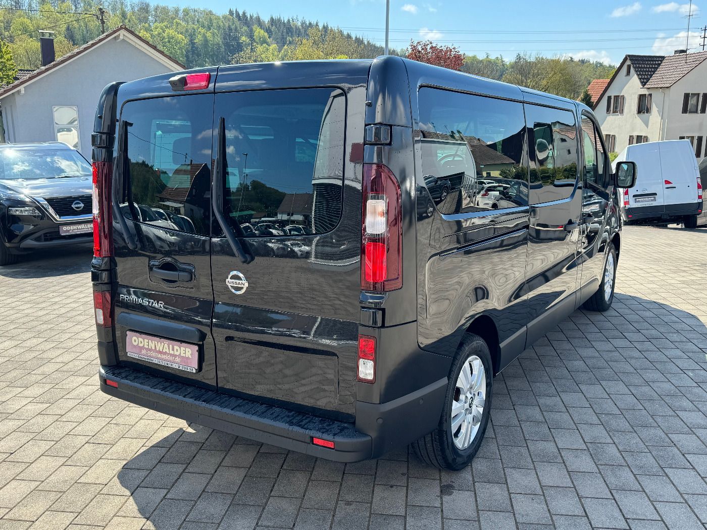 Fahrzeugabbildung Nissan Primastar Kombi L2H1 TEKNA 3.0t DCT Autom. 8-Sit