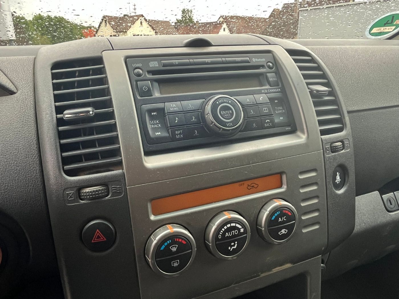 Fahrzeugabbildung Nissan Pathfinder 2.5DCI SE Allrad Klima AHK Klimaautom