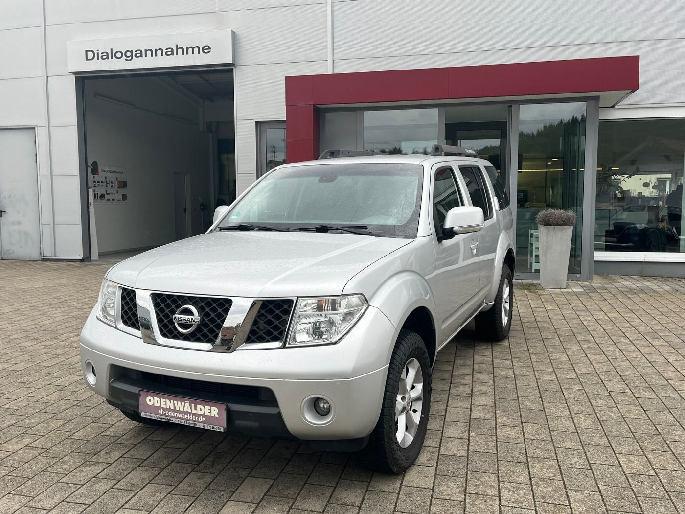 Fahrzeugabbildung Nissan Pathfinder 2.5DCI SE Allrad Klima AHK Klimaautom