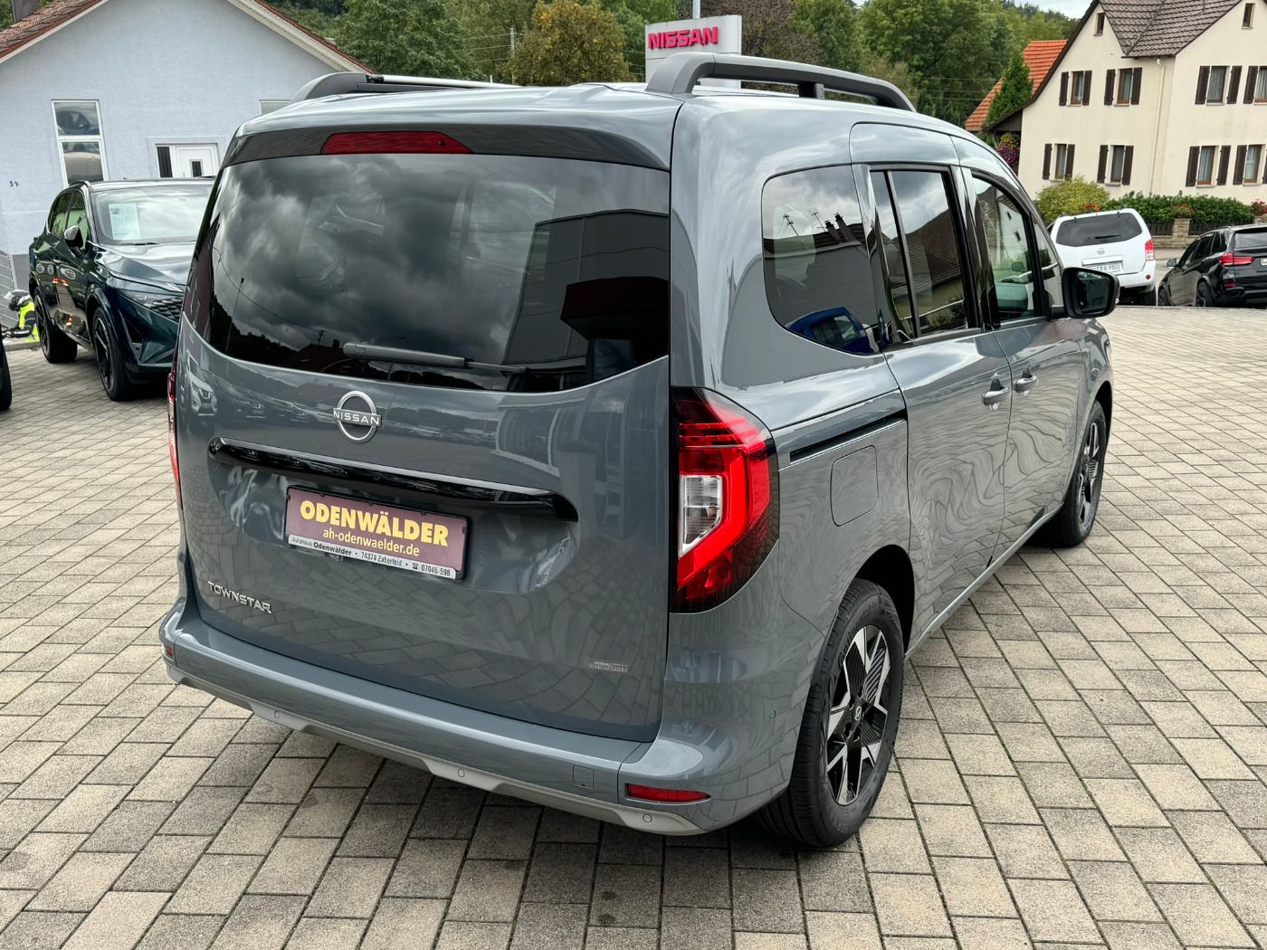 Fahrzeugabbildung Nissan Townstar Kombi 1.3DIG-T Tekna Design Paket