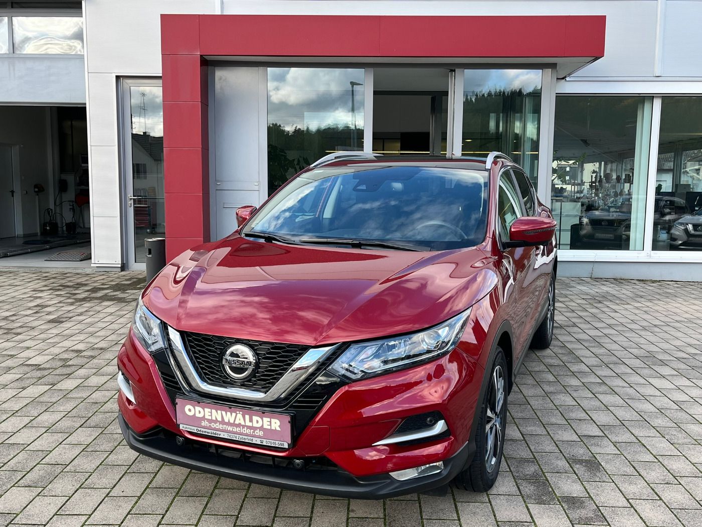 Nissan Qashqai 1.3 DIG-T Zama FLA KAM Pano SpurH Leder