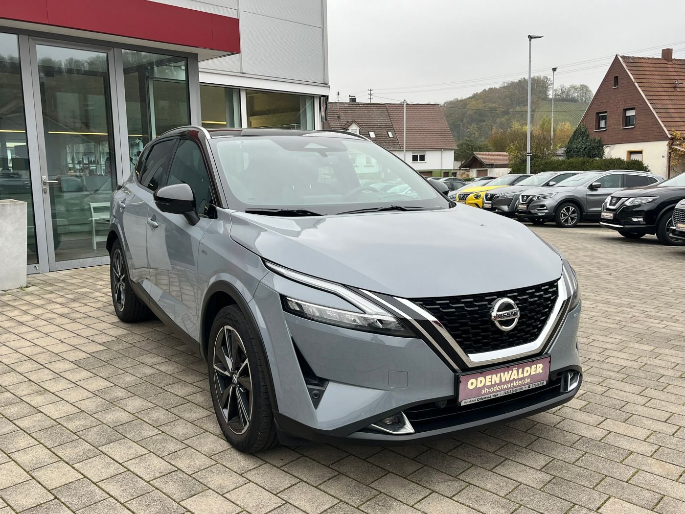 Fahrzeugabbildung Nissan Qashqai 1.3DIG-T MHEV Tekna+ Pano Vollleder