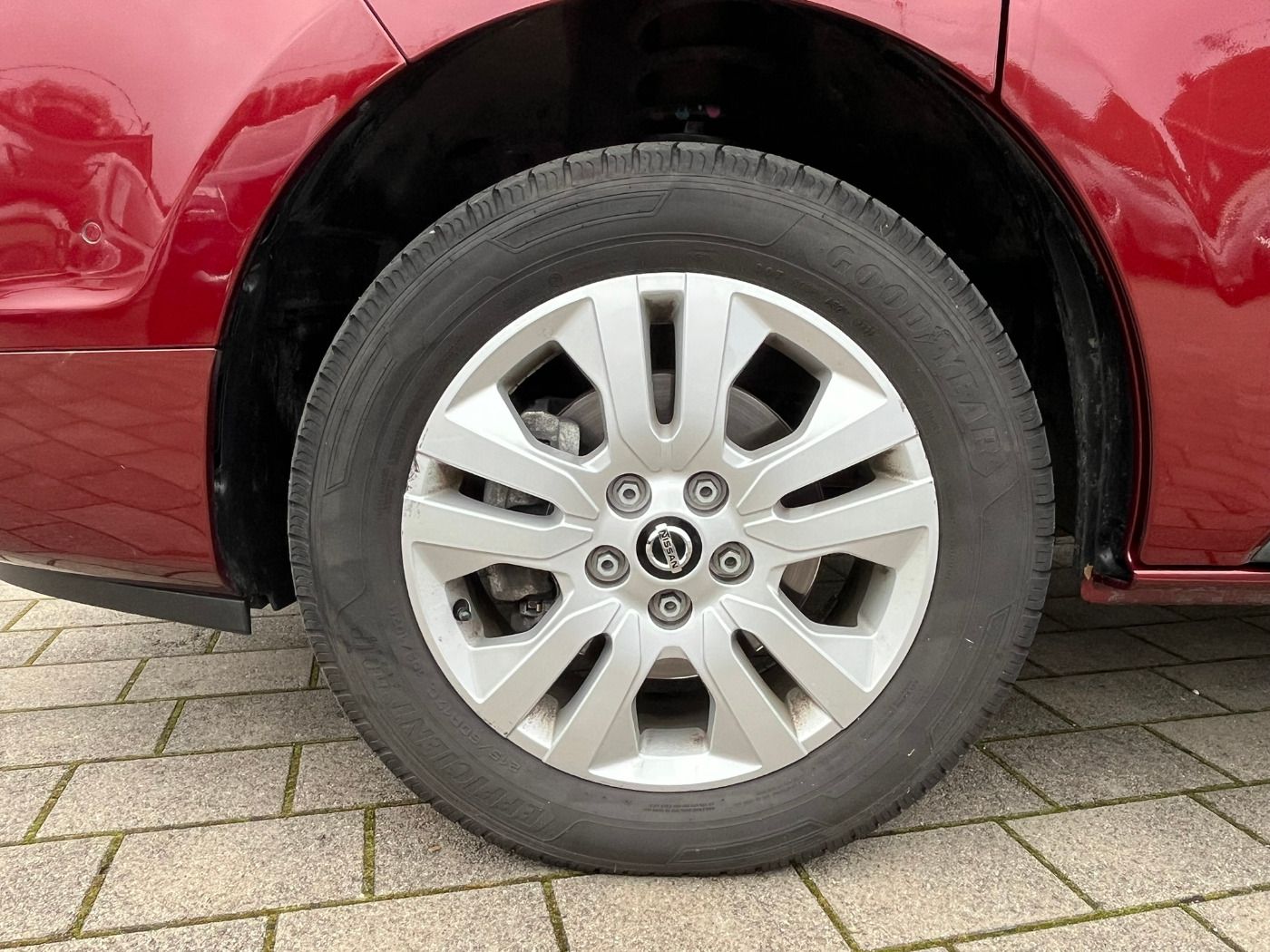 Fahrzeugabbildung Nissan Primastar Kombi dCI 150 L1H1 2.8t Tekna 9-Sitze