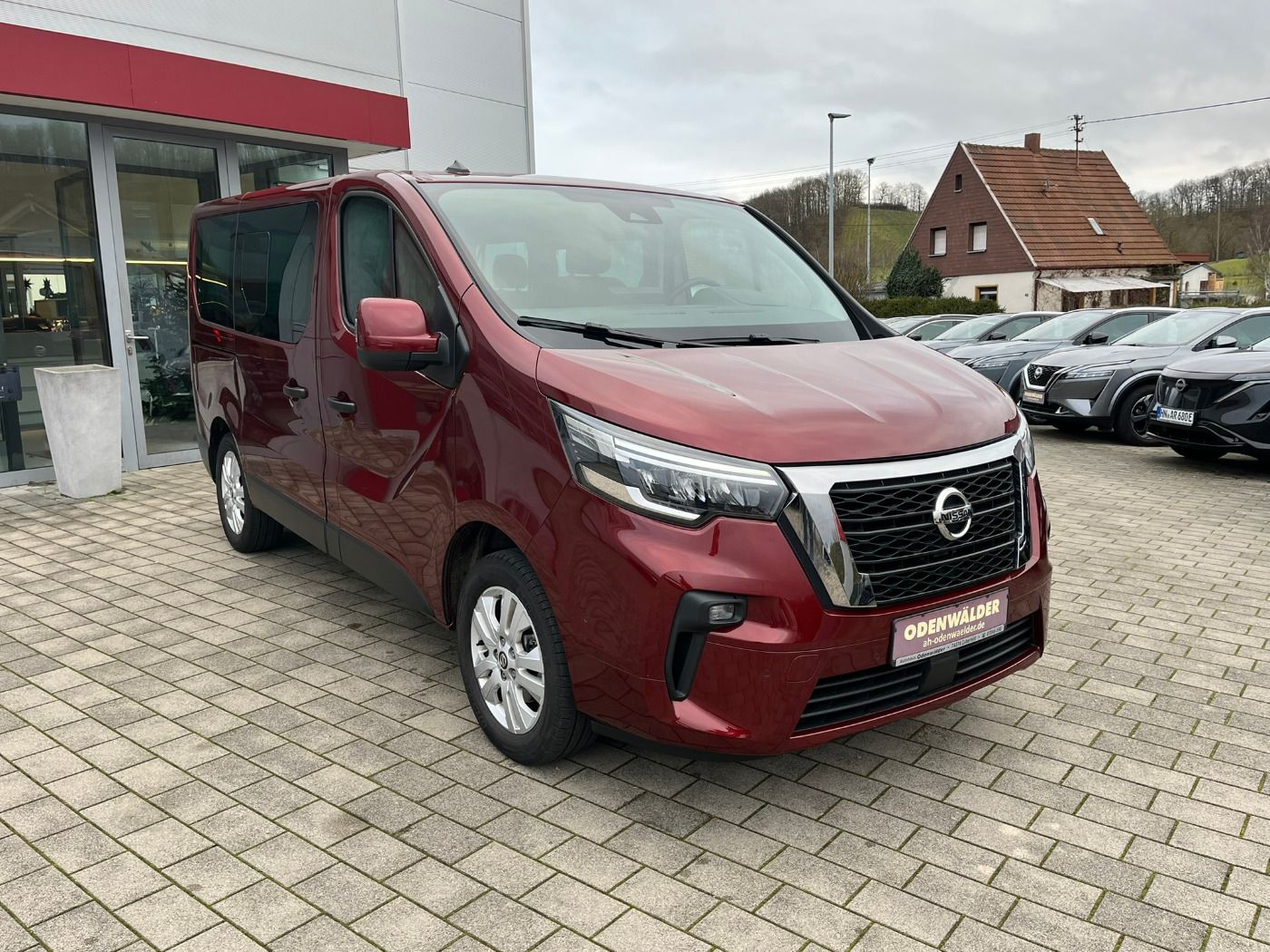 Fahrzeugabbildung Nissan Primastar Kombi dCI 150 L1H1 2.8t Tekna 9-Sitze