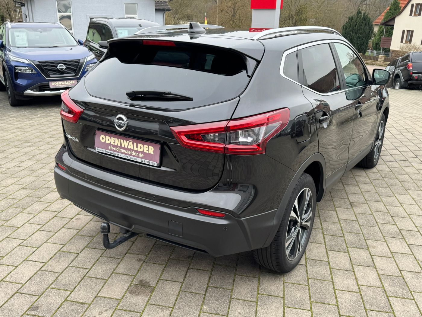 Fahrzeugabbildung Nissan Qashqai 1.3 DIG-T N-Way Pano Kamera