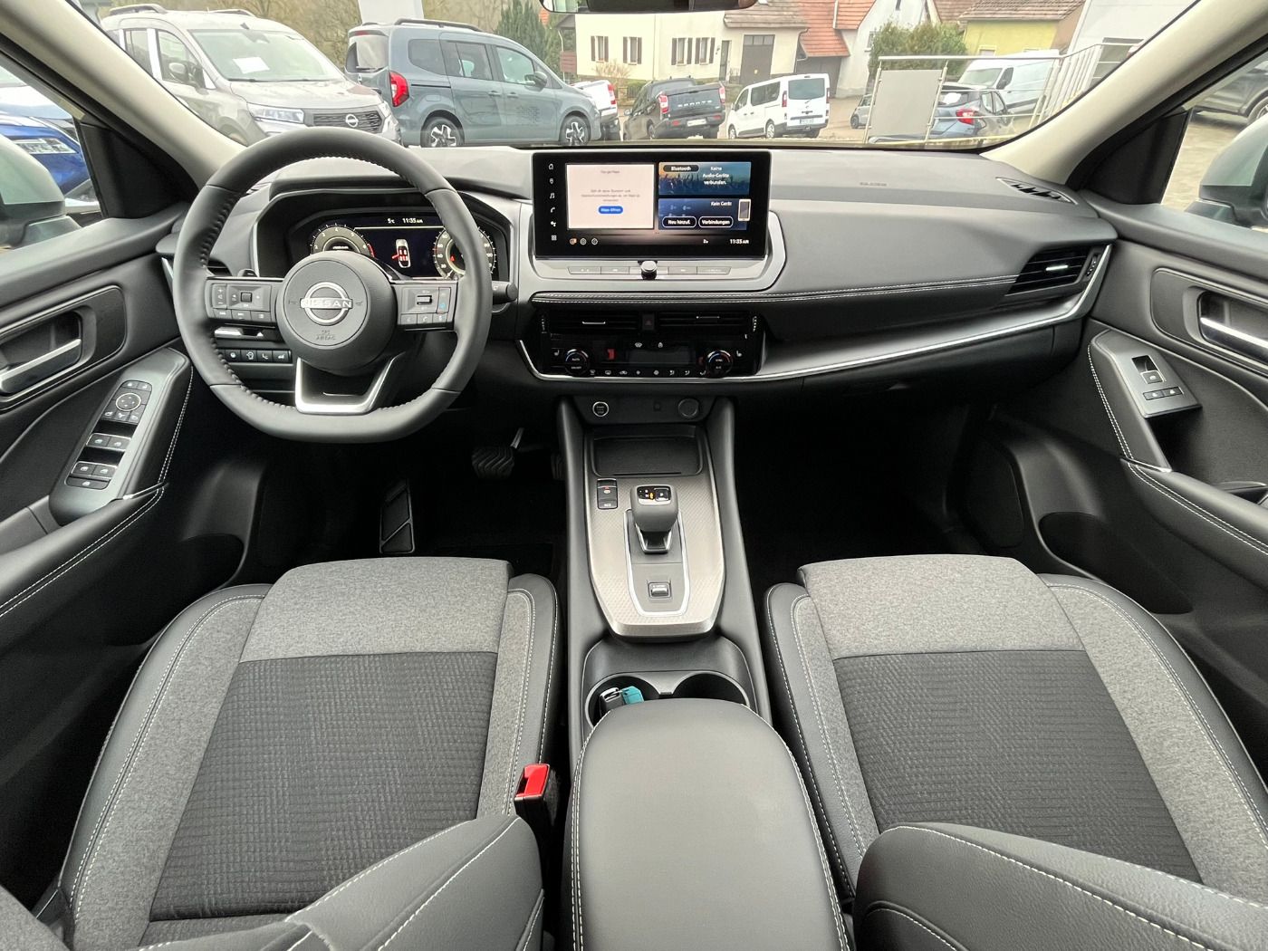 Fahrzeugabbildung Nissan Qashqai 1.3DIG-T Facelift! MHEV N-Connecta CVT