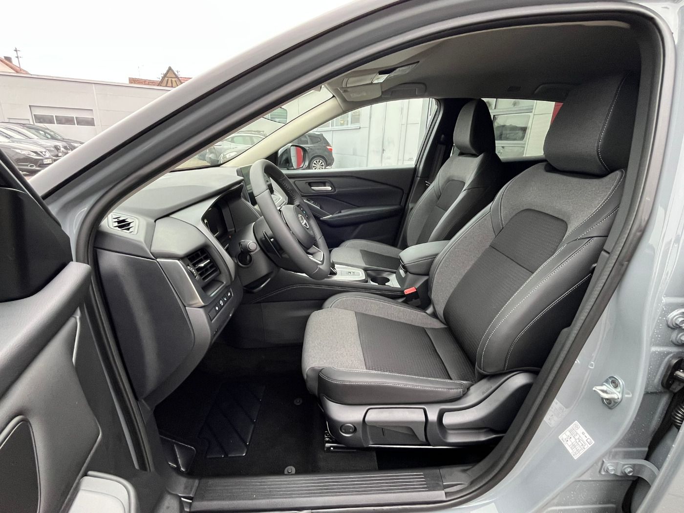 Fahrzeugabbildung Nissan Qashqai 1.3DIG-T Facelift! MHEV N-Connecta CVT