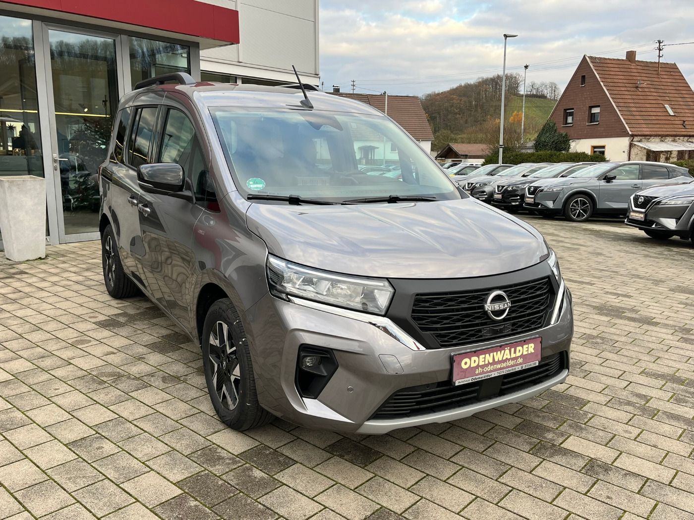 Fahrzeugabbildung Nissan Townstar Kombi 1.3DIG-T Tekna AVM Design Paket N