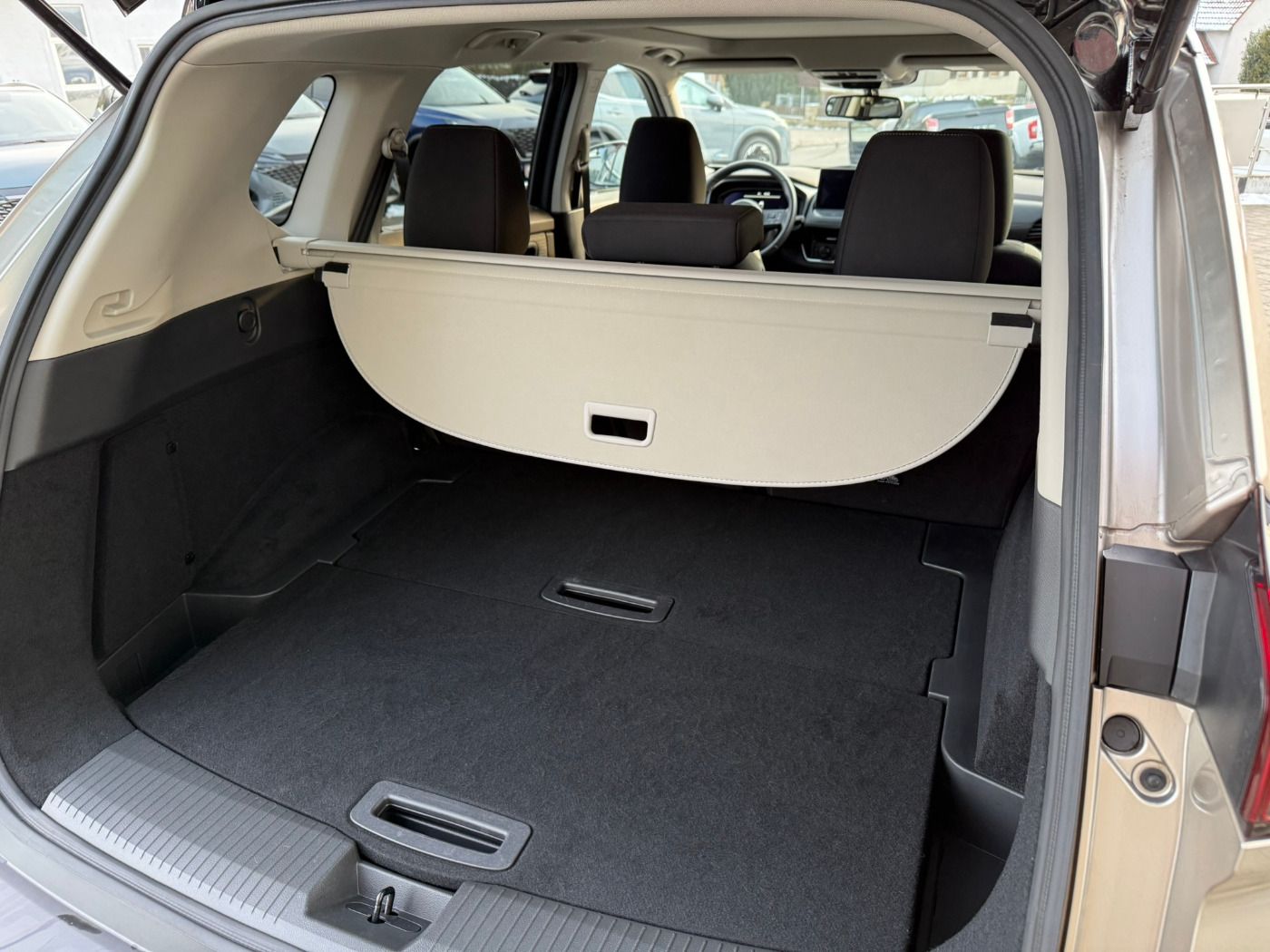 Fahrzeugabbildung Nissan X-Trail 1.5VC-T e-Power N-CON Pano