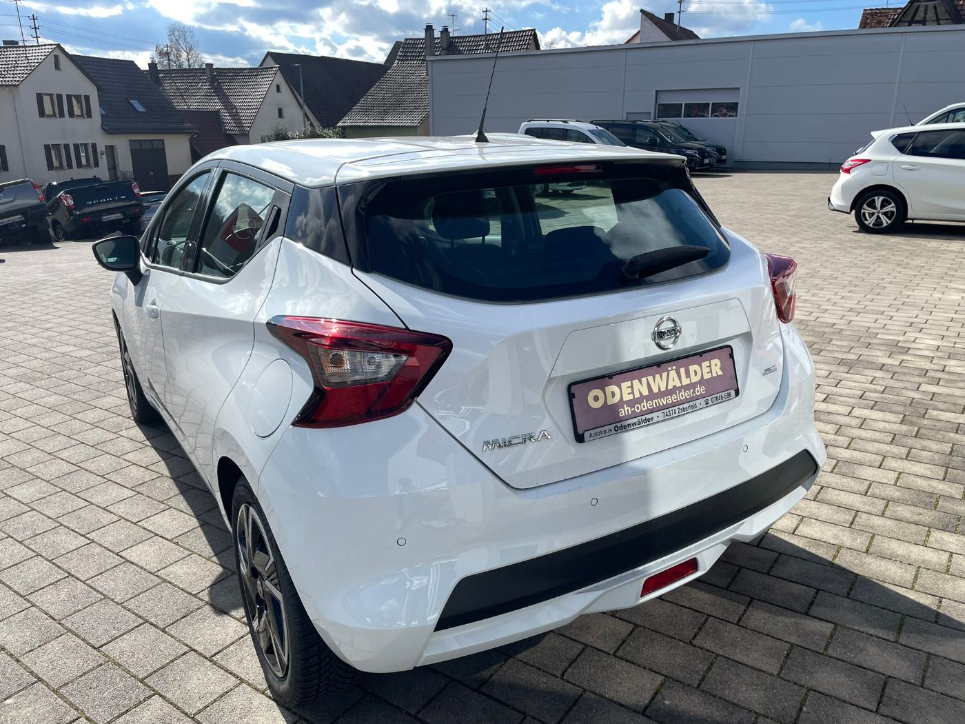 Fahrzeugabbildung Nissan Micra 1.0IG-T 92 CVT N-Way Automatik Safety Pake