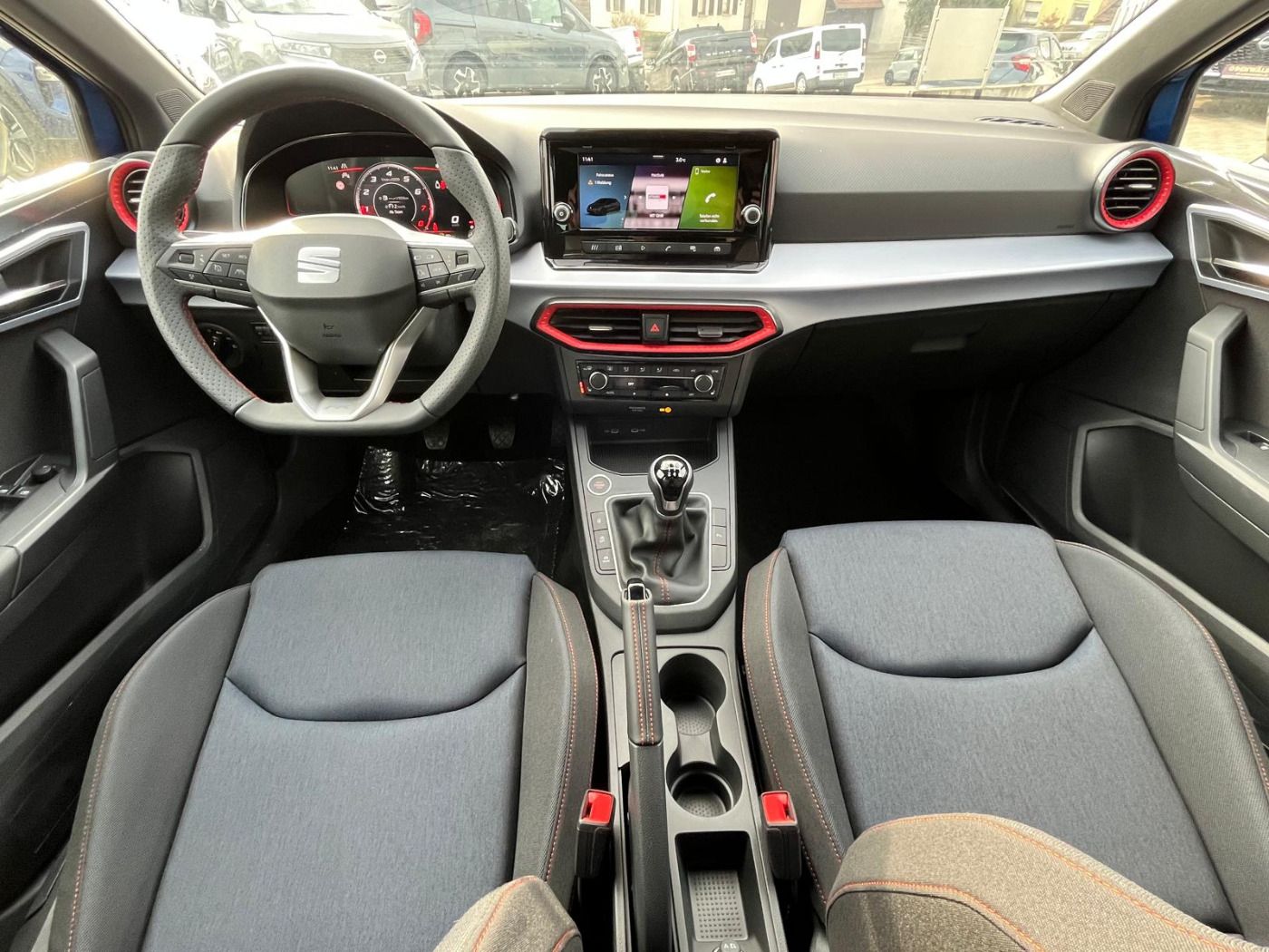 Fahrzeugabbildung SEAT Ibiza 1.0 TSI FR ACC LM LED KeyLess PDC 2xKlima