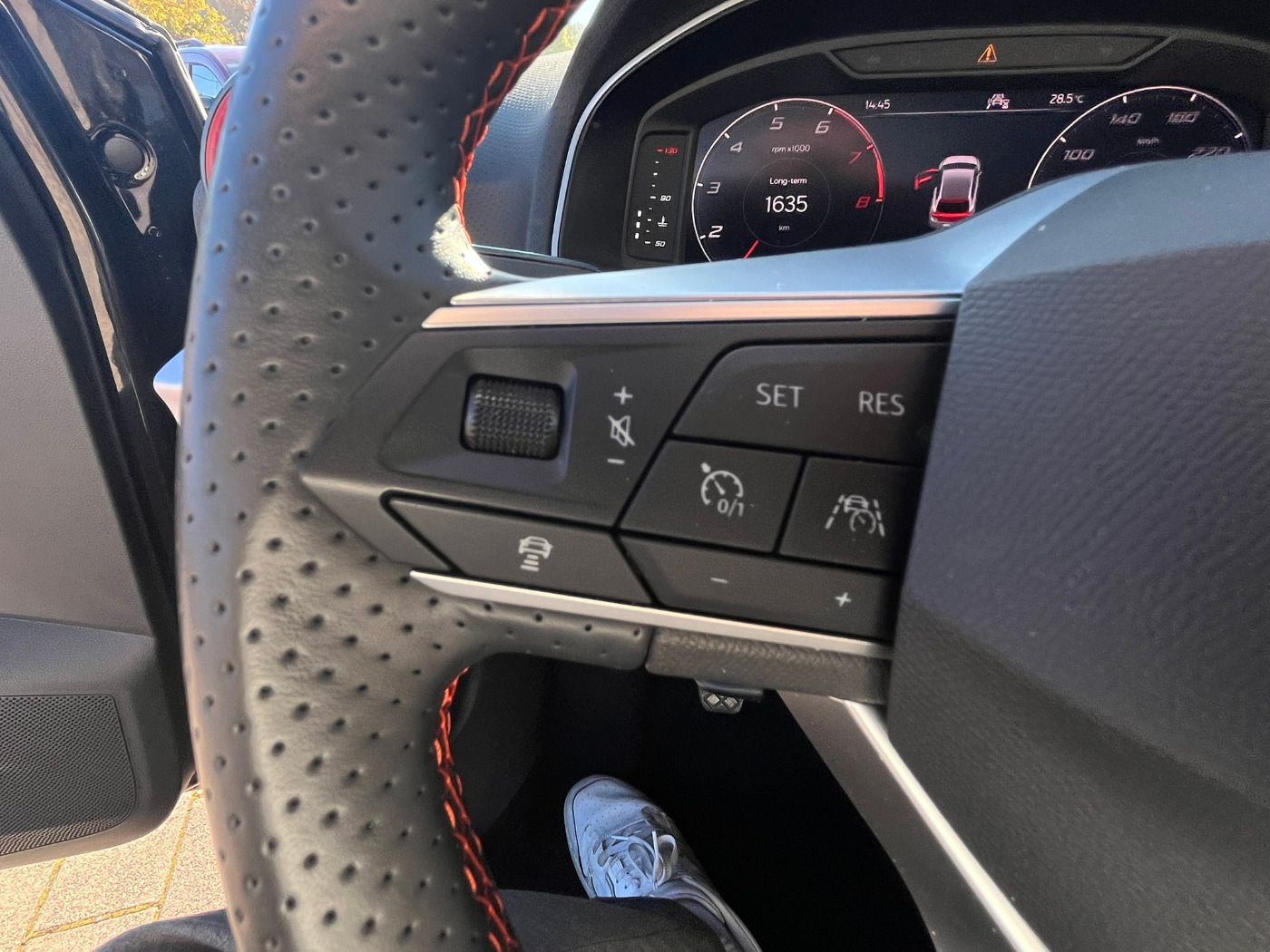 Fahrzeugabbildung SEAT Ibiza 1.0TSI FR Virtual Cockpit Abstandstempomat