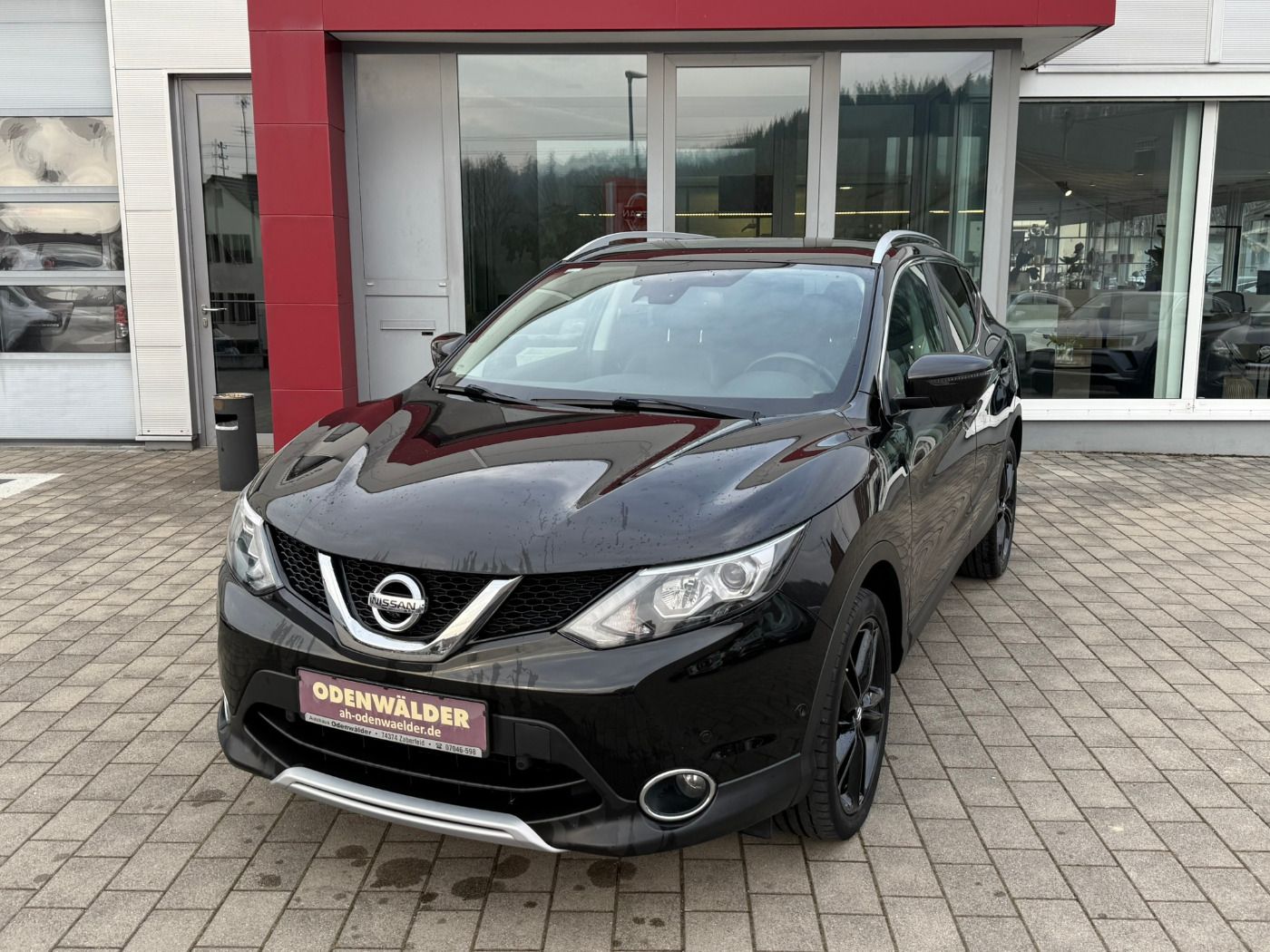 Nissan Qashqai 1.6DCI Black Edition Pano Leder Voll-Led