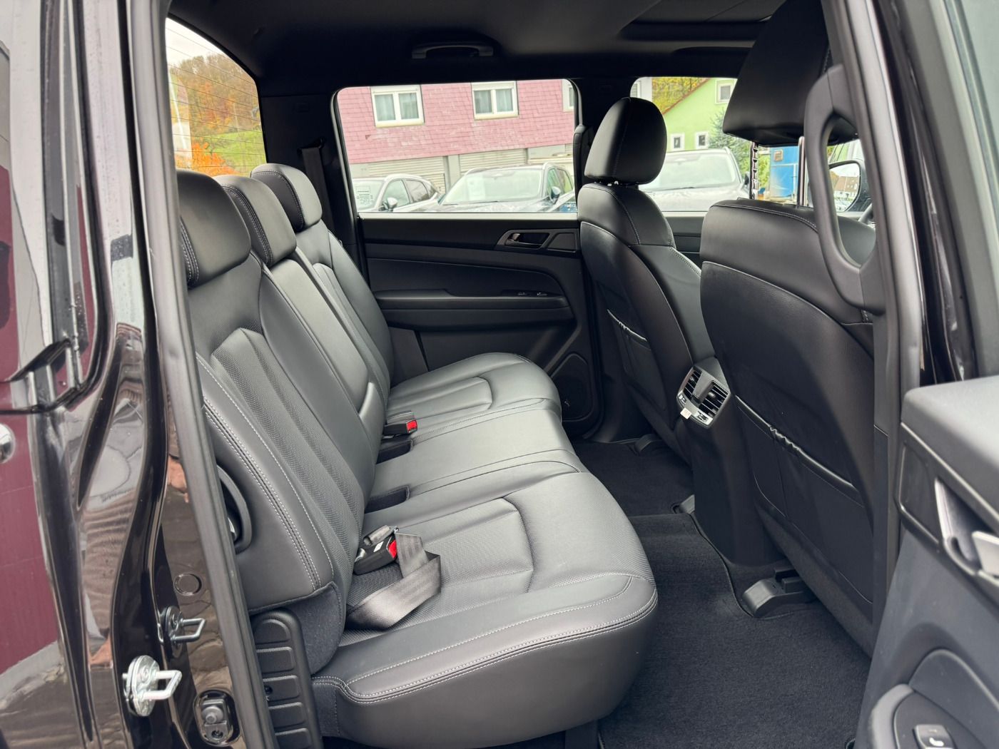 Fahrzeugabbildung Ssangyong Musso Grand 22 e-Xdi Black Line