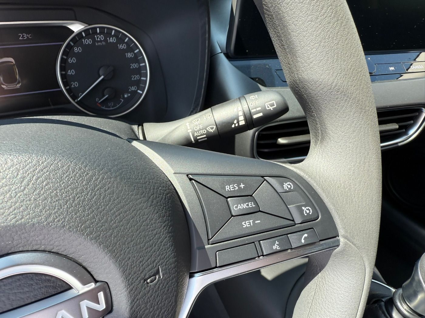 Fahrzeugabbildung Nissan Juke 1.0DIG-T Acenta Komfort Paket AppleCarplay