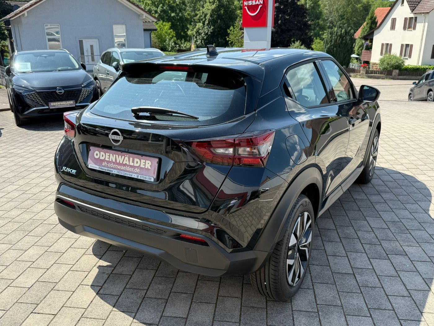 Fahrzeugabbildung Nissan Juke 1.0DIG-T Acenta Komfort Paket AppleCarplay