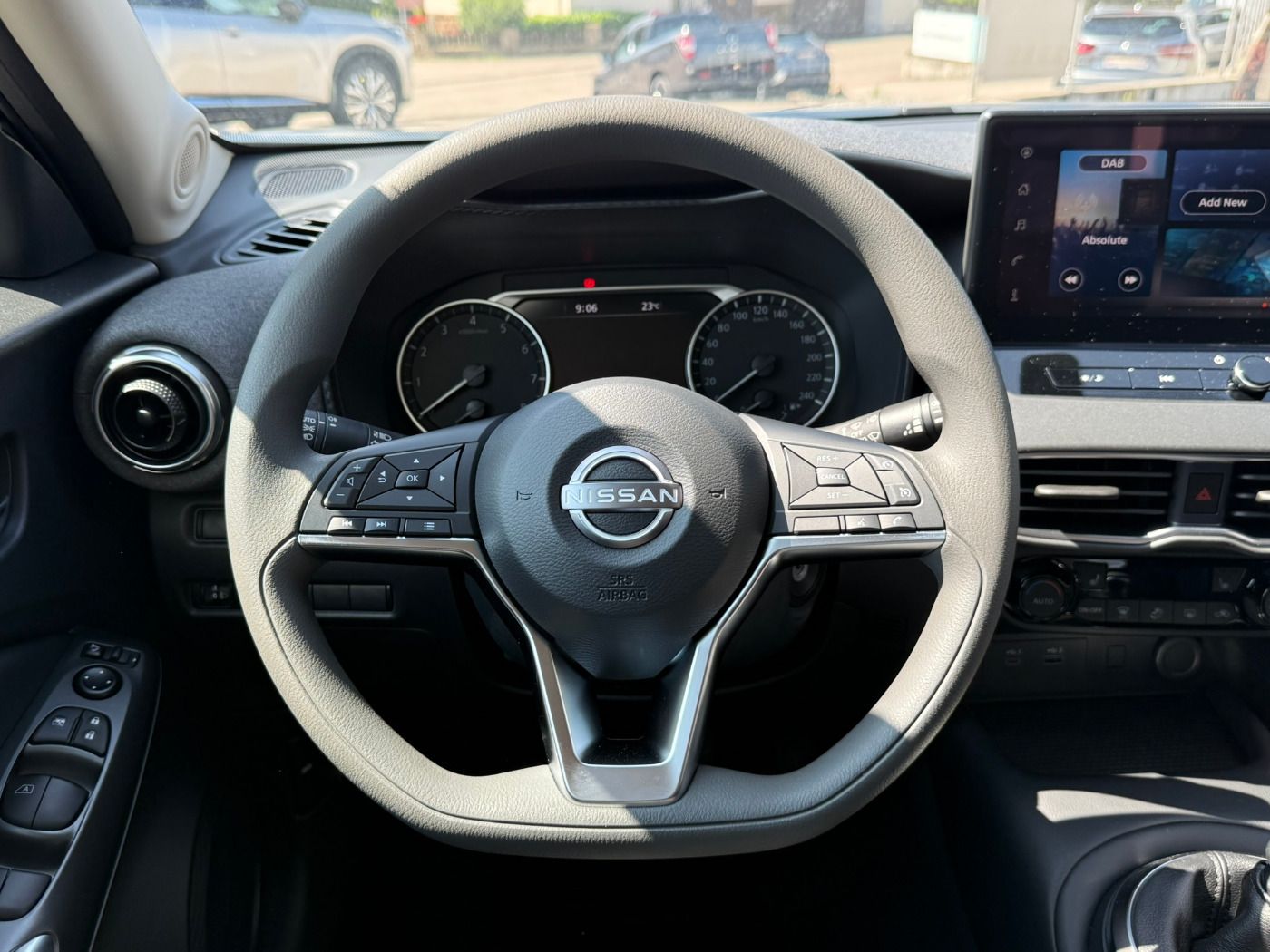 Fahrzeugabbildung Nissan Juke 1.0DIG-T Acenta Komfort Paket AppleCarplay