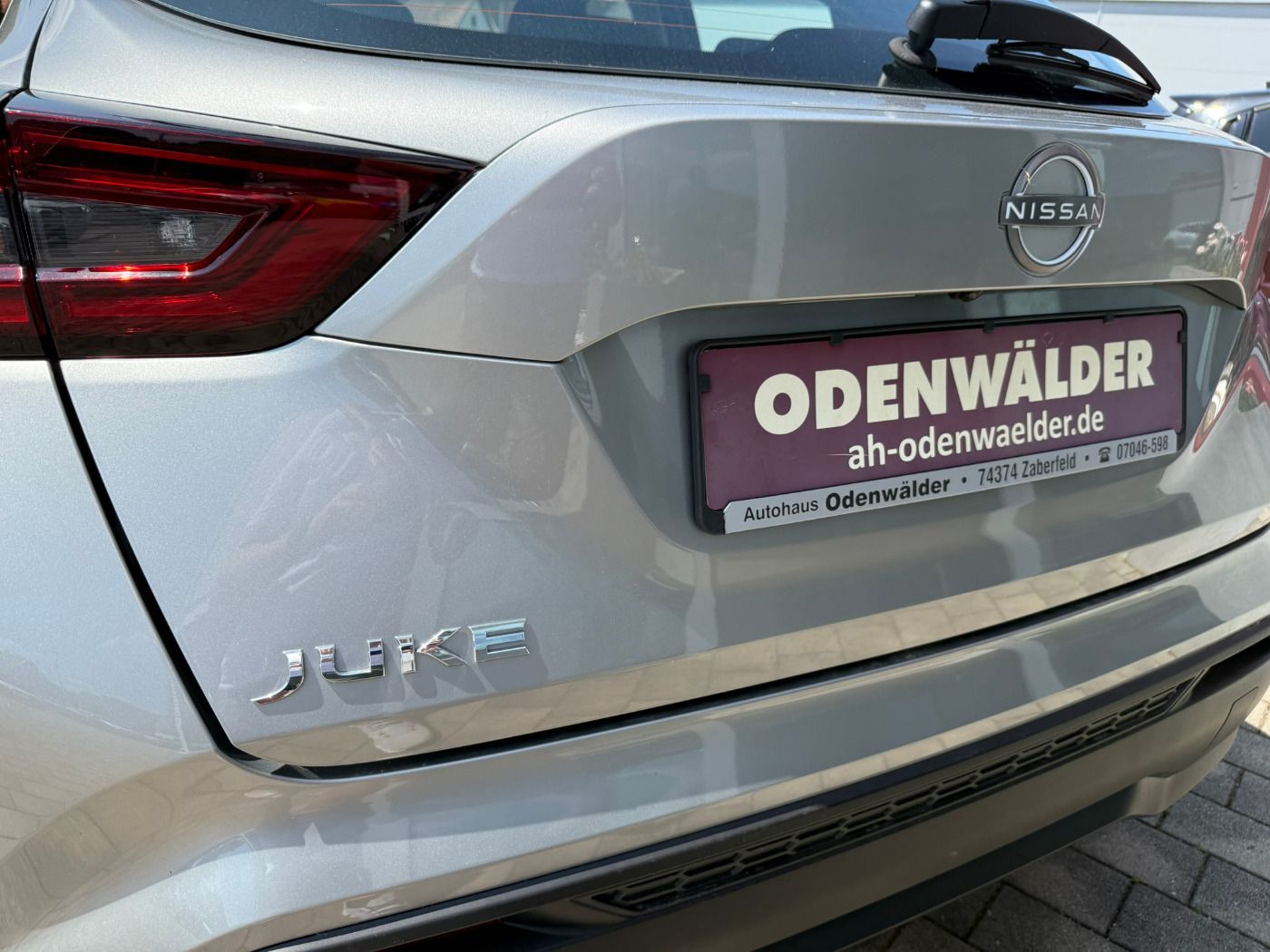 Fahrzeugabbildung Nissan Juke 1.0DIG-T Acenta Komfort Paket AppleCarplay