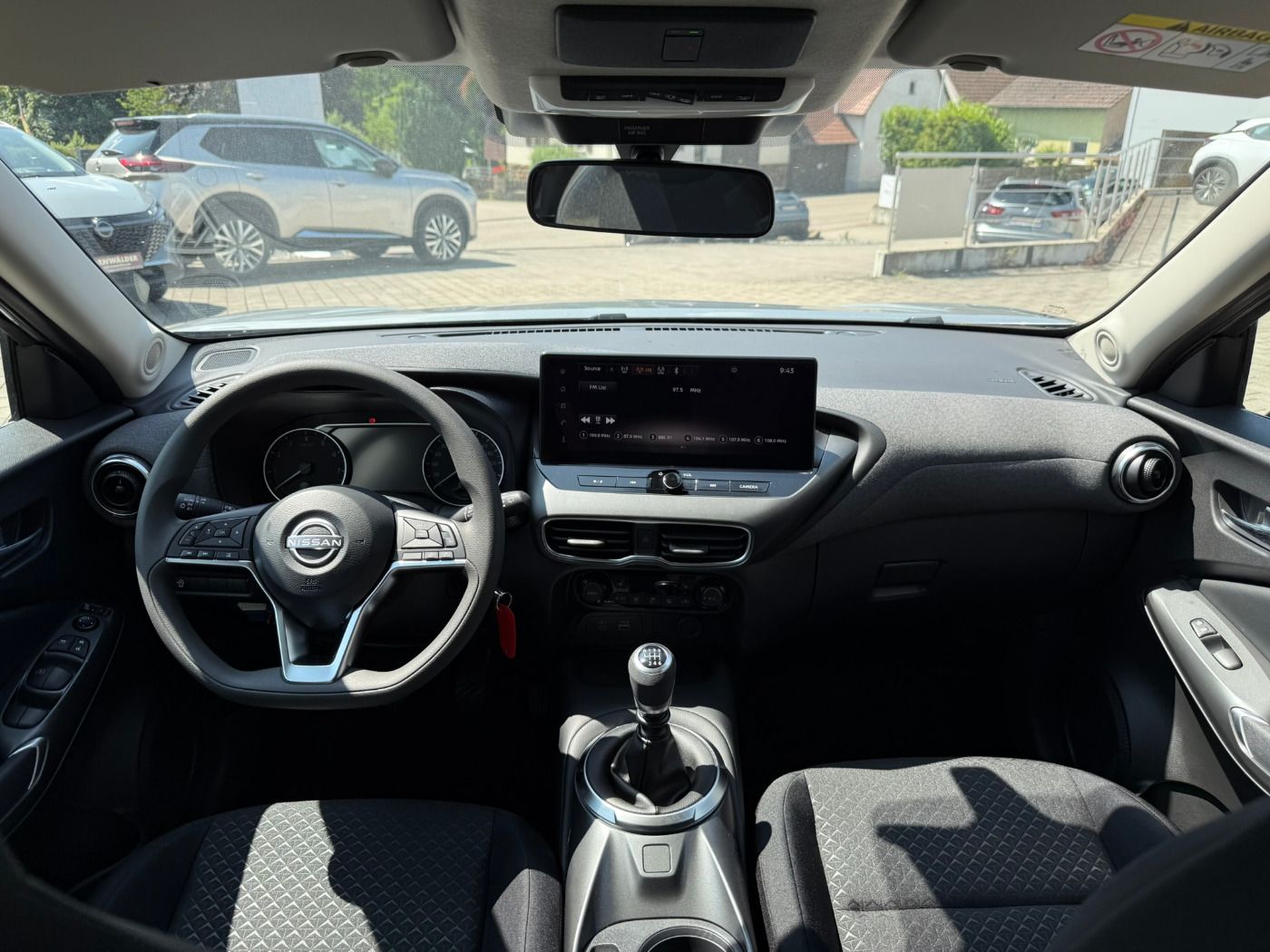 Fahrzeugabbildung Nissan Juke 1.0DIG-T Acenta Komfort Paket AppleCarplay