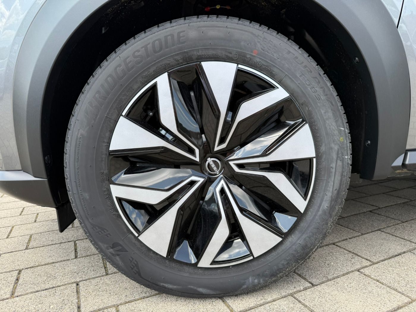 Fahrzeugabbildung Nissan Juke 1.0DIG-T Acenta Komfort Paket AppleCarplay