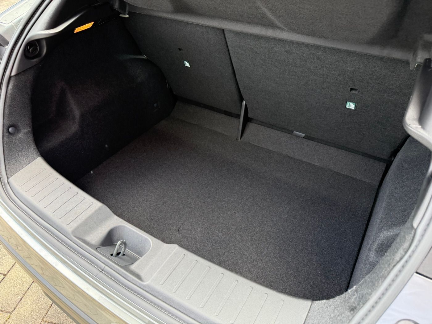 Fahrzeugabbildung Nissan Juke 1.0DIG-T Acenta Komfort Paket AppleCarplay