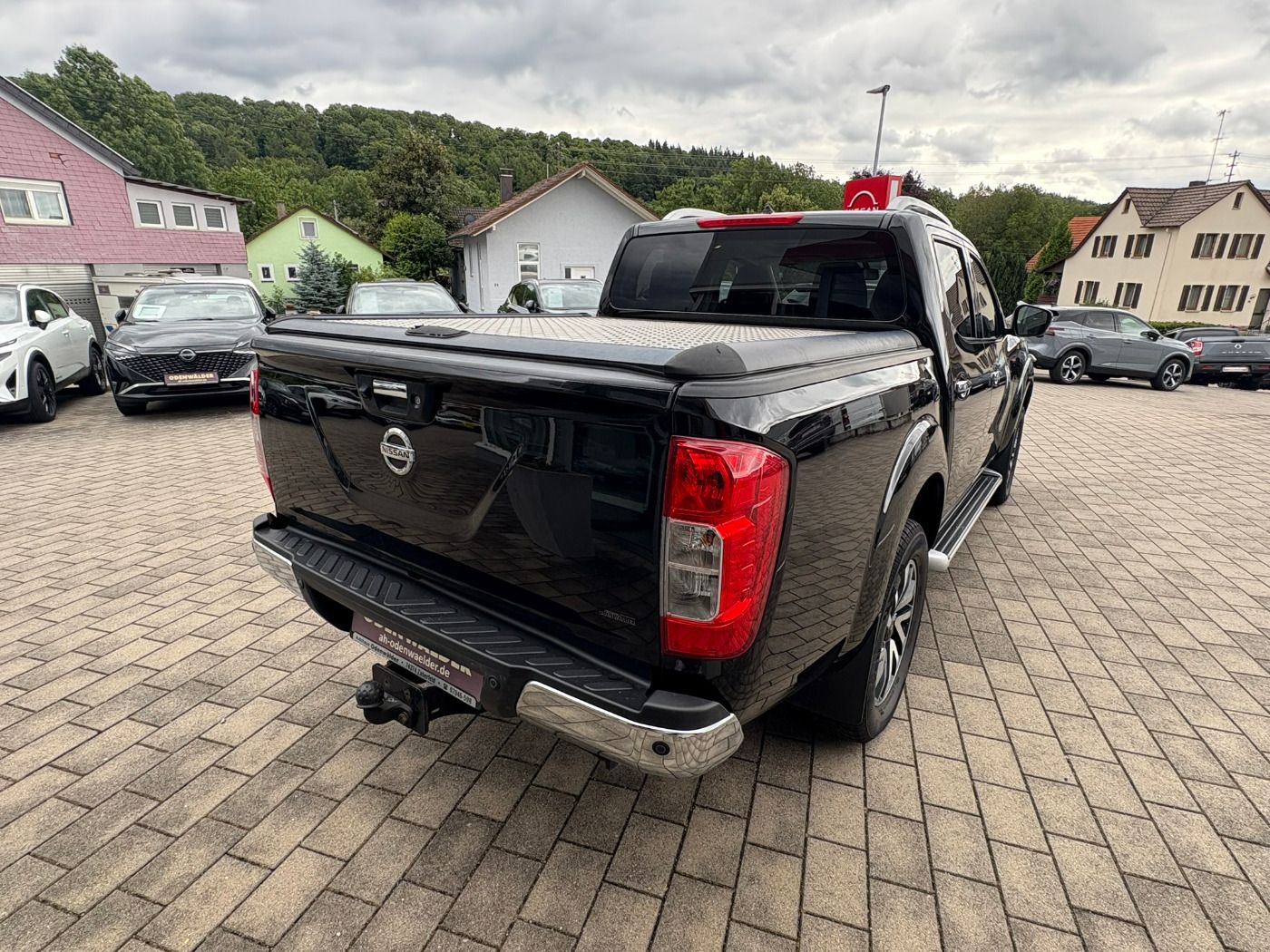 Fahrzeugabbildung Nissan Navara 4x4 2.3DCI Tekna Double Cab
