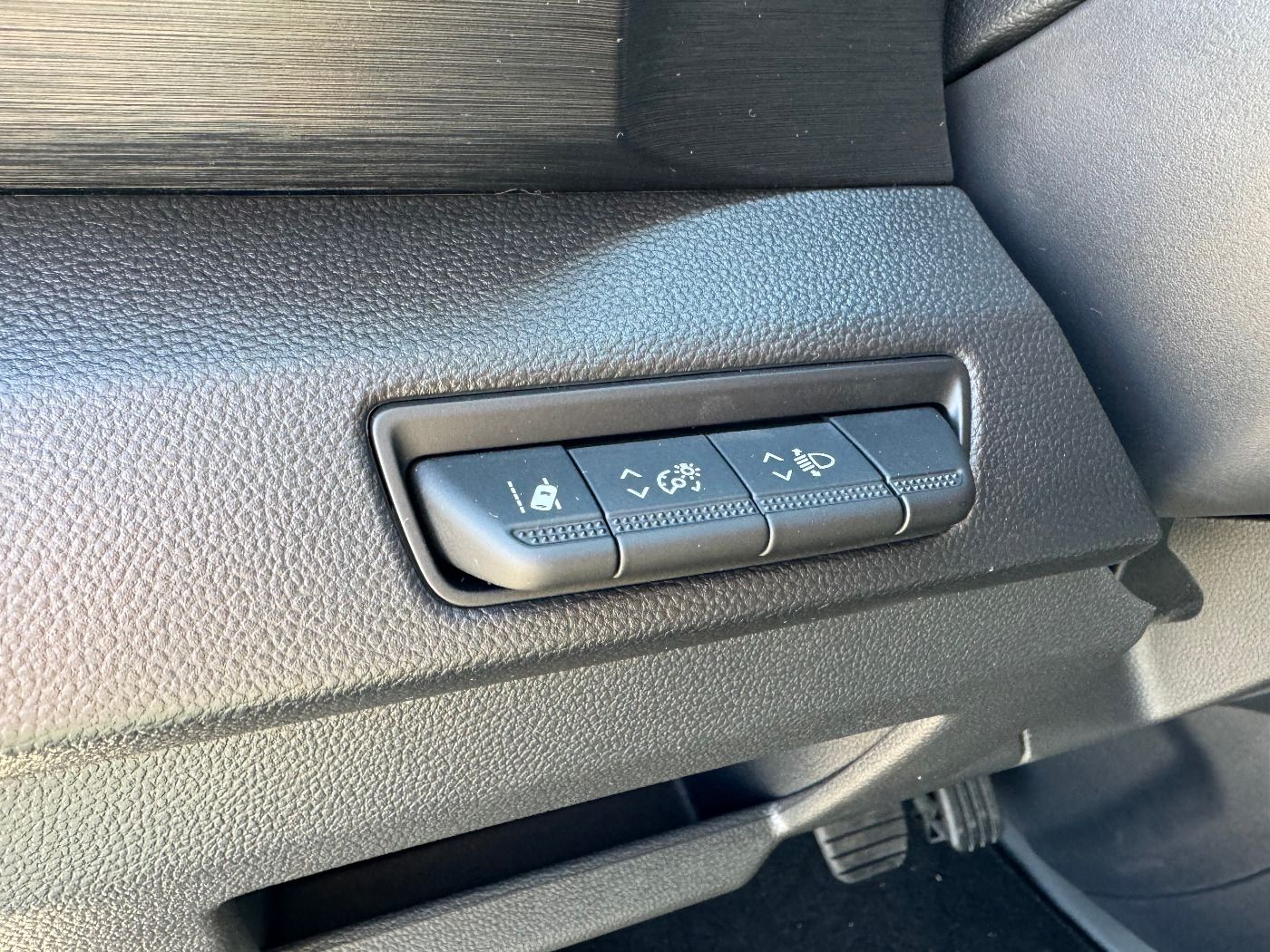 Fahrzeugabbildung Nissan Primastar Kombi L1H1 Autom. Tekna Design Paket 8
