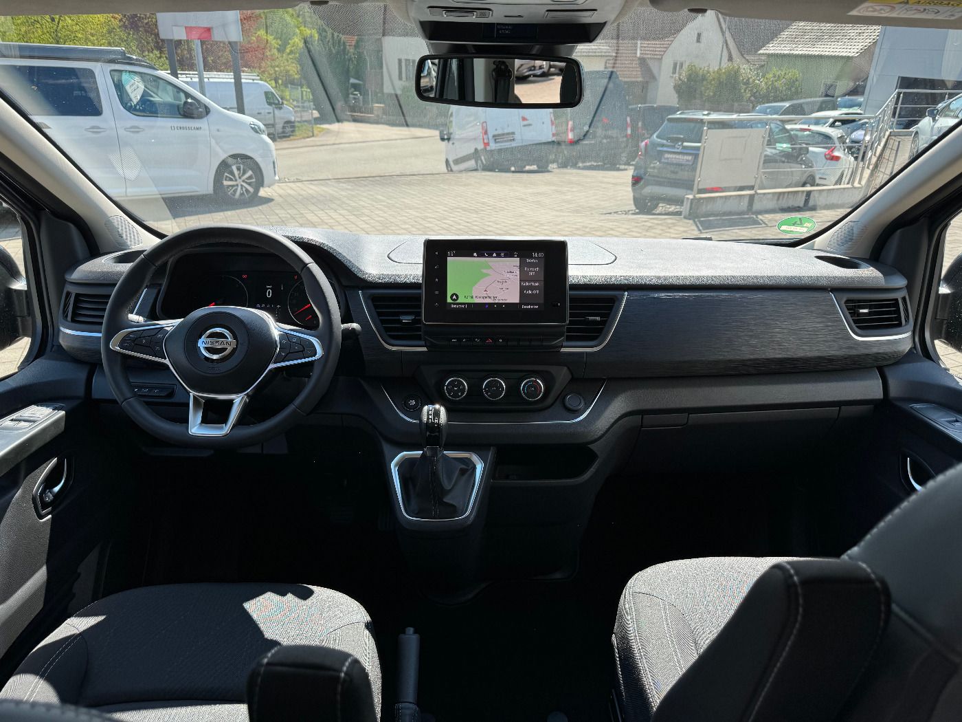 Fahrzeugabbildung Nissan Primastar Kombi L1H1 Autom. Tekna Design Paket 8