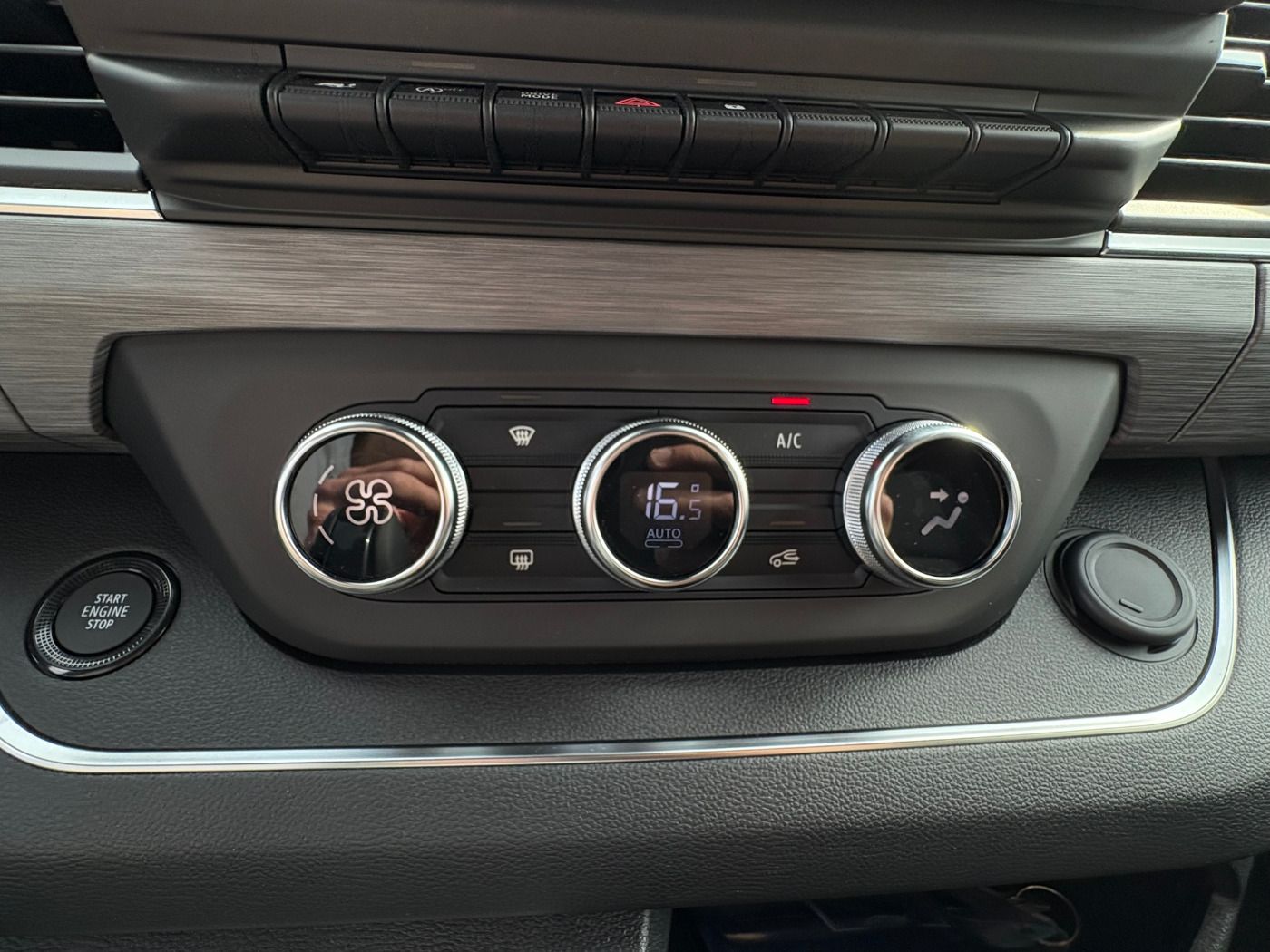 Fahrzeugabbildung Renault Trafic Combi 2.0 dCi L2H1 Grande SpaceClass AHK