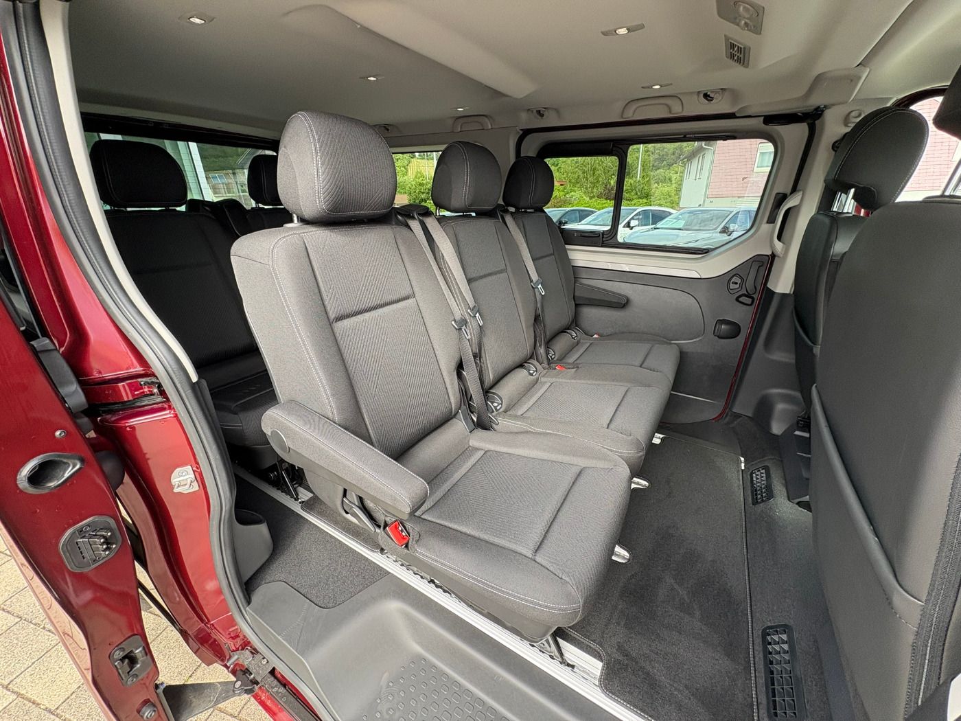 Fahrzeugabbildung Renault Trafic Combi 2.0 dCi L2H1 Grande SpaceClass AHK