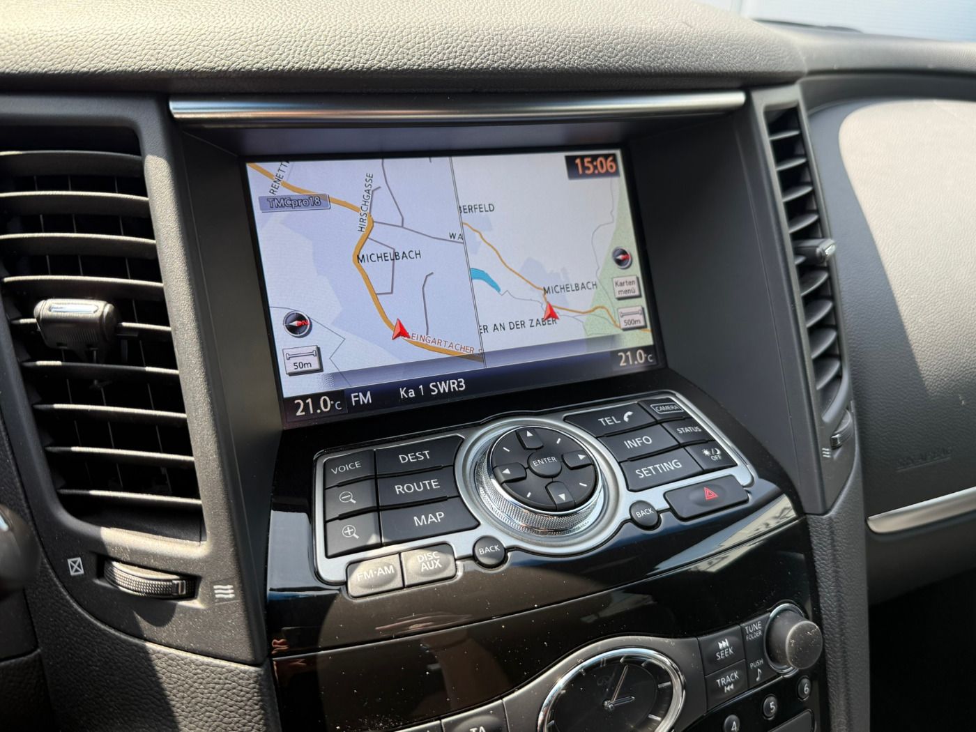 Fahrzeugabbildung Infiniti QX70 3.7 V6 S Design Allrad BOSE AHK