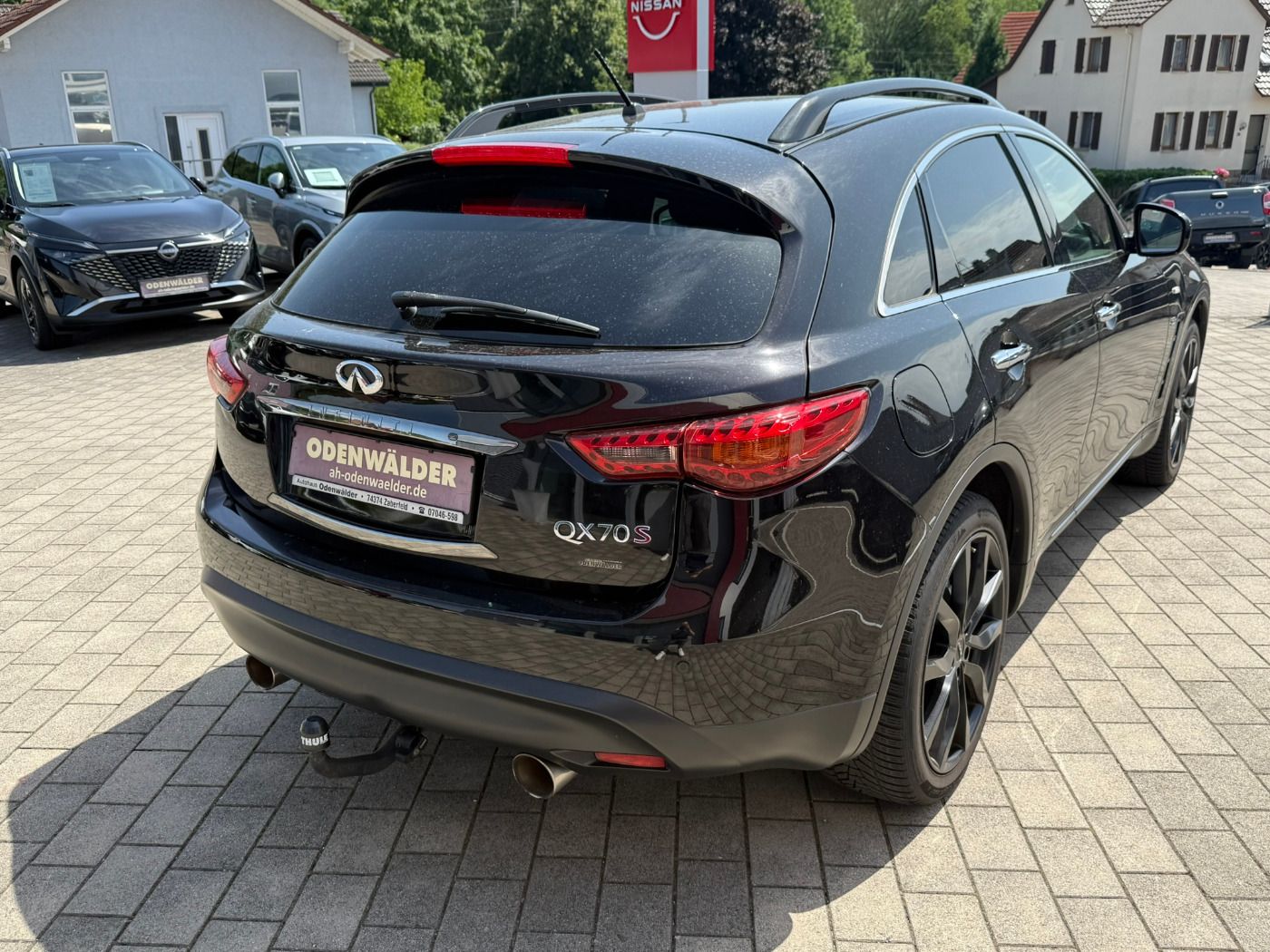 Fahrzeugabbildung Infiniti QX70 3.7 V6 S Design Allrad BOSE AHK