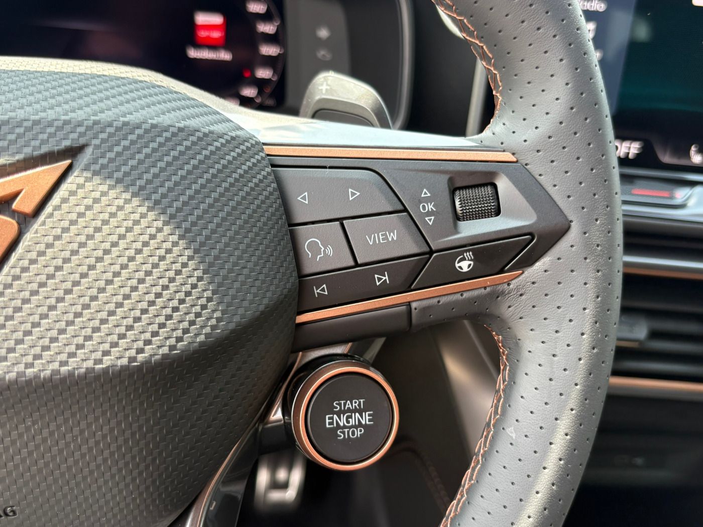 Fahrzeugabbildung CUPRA Leon ST 2.0TDI DSG elektr. Heckklappe AppleCarpl