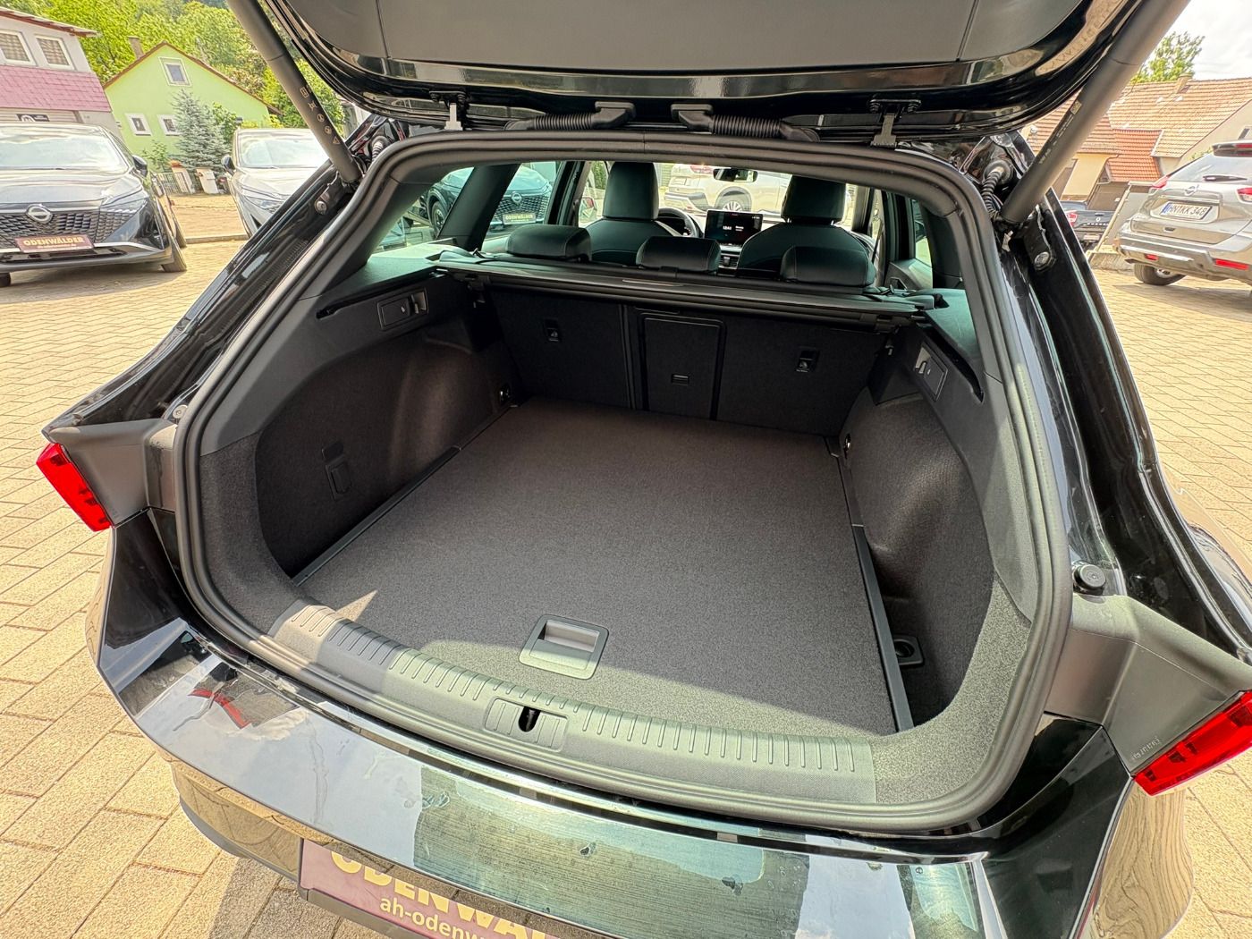 Fahrzeugabbildung CUPRA Leon ST 2.0TDI DSG elektr. Heckklappe AppleCarpl