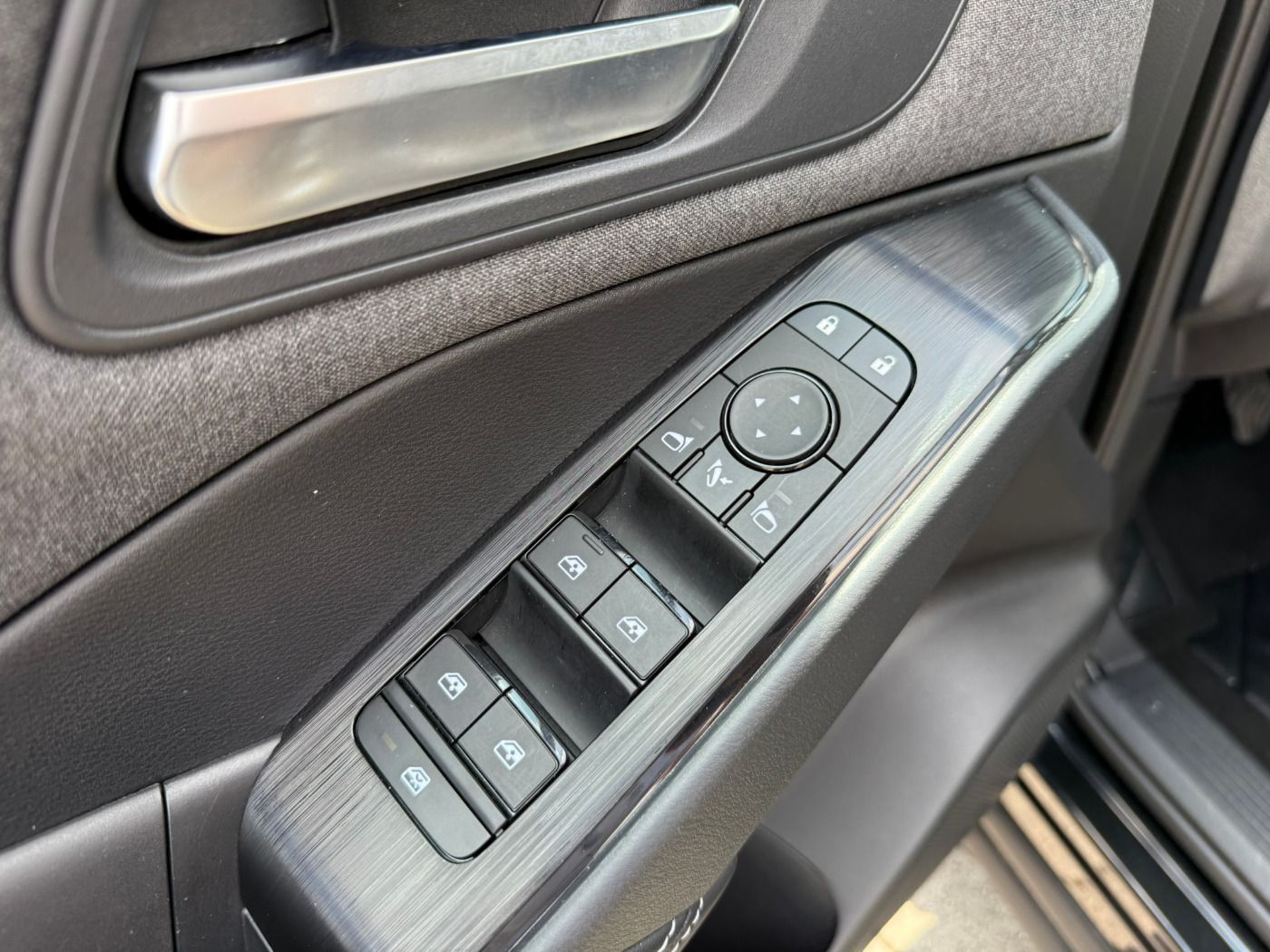 Fahrzeugabbildung Nissan Qashqai 1.3 DIG-T MHEV Acenta Winter Navi