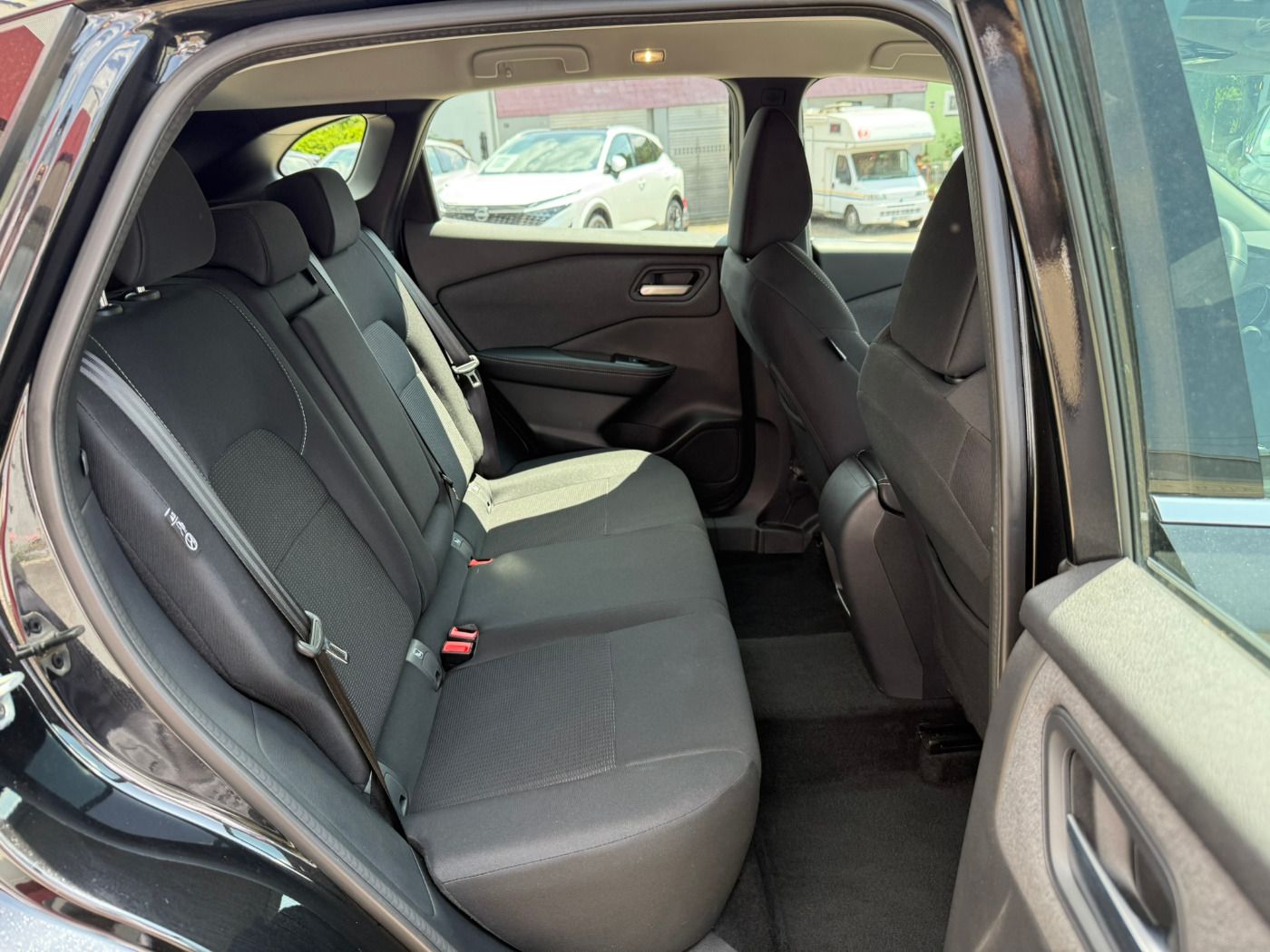 Fahrzeugabbildung Nissan Qashqai 1.3 DIG-T MHEV Acenta Winter Navi
