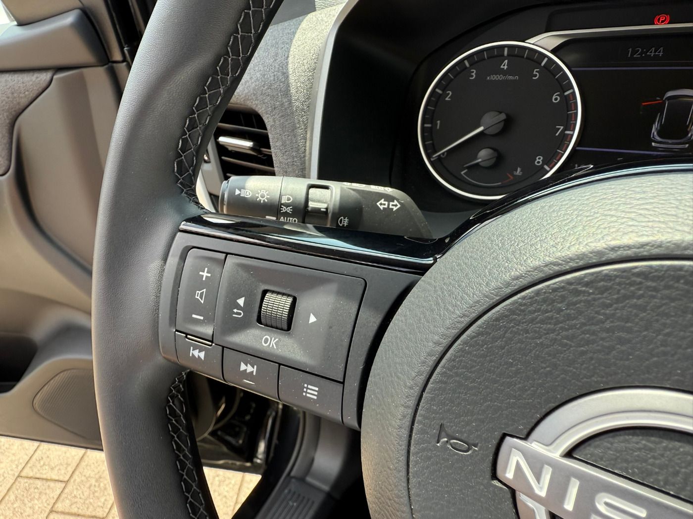 Fahrzeugabbildung Nissan Qashqai 1.3 DIG-T MHEV Acenta Winter Navi