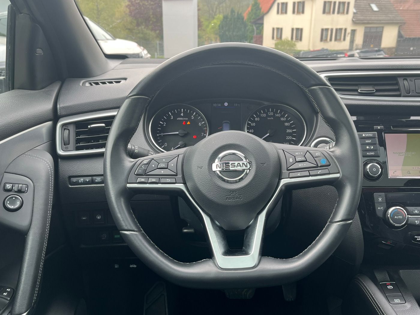 Fahrzeugabbildung Nissan Qashqai 1.3DIG-T Tekna+ DCT Autom. Automatik