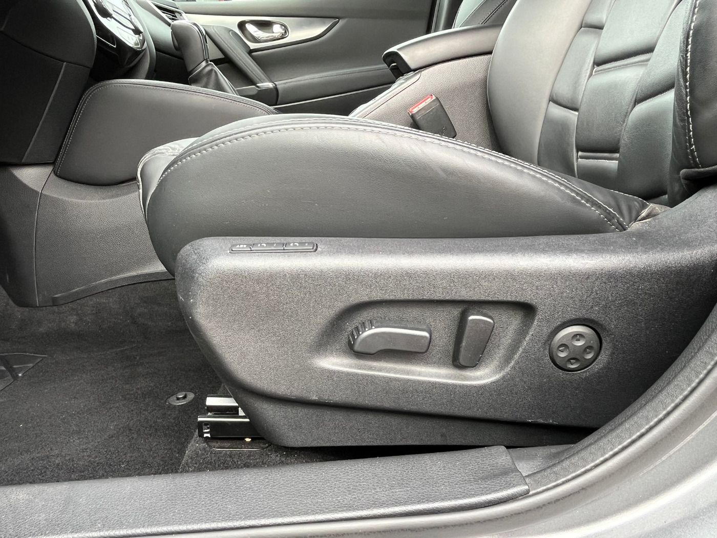 Fahrzeugabbildung Nissan Qashqai 1.3DIG-T Tekna+ DCT Autom. Automatik