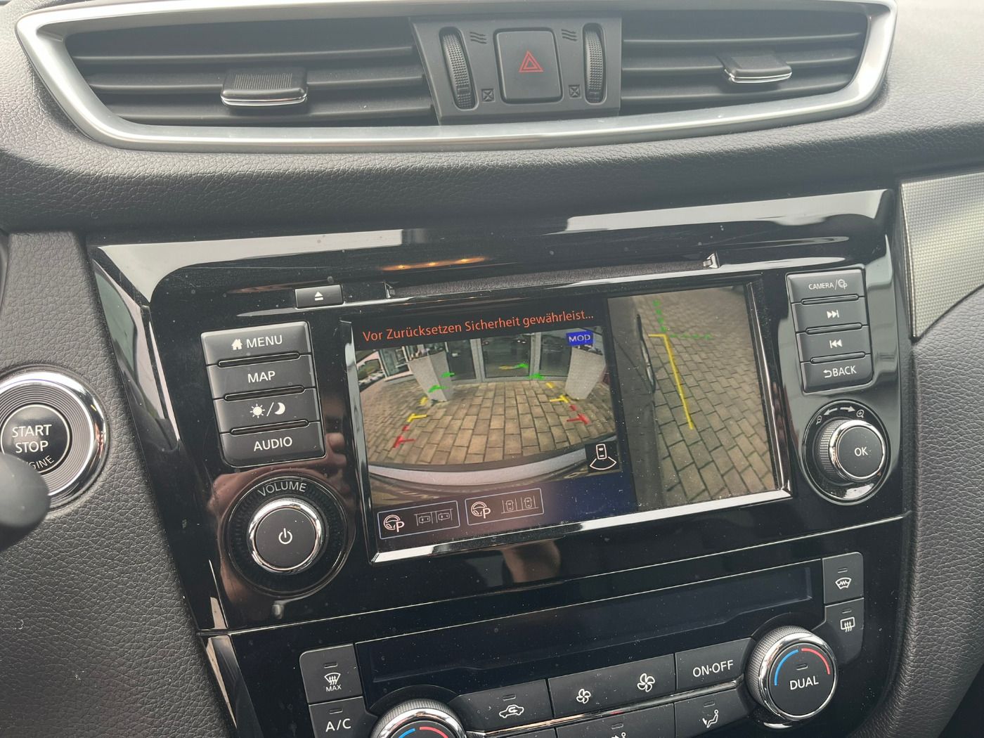 Fahrzeugabbildung Nissan Qashqai 1.3DIG-T Tekna+ DCT Autom. Automatik