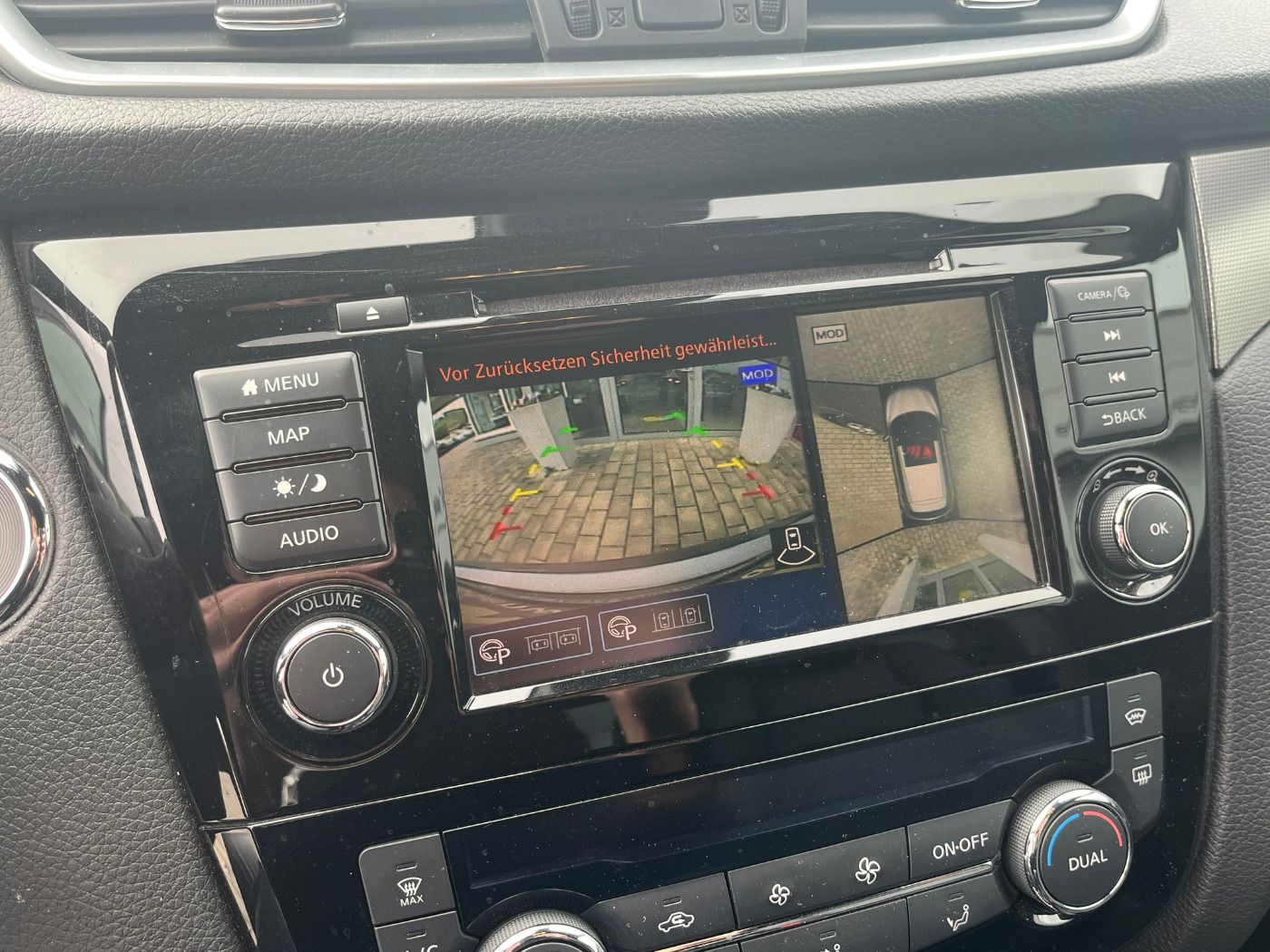 Fahrzeugabbildung Nissan Qashqai 1.3DIG-T Tekna+ DCT Autom. Automatik
