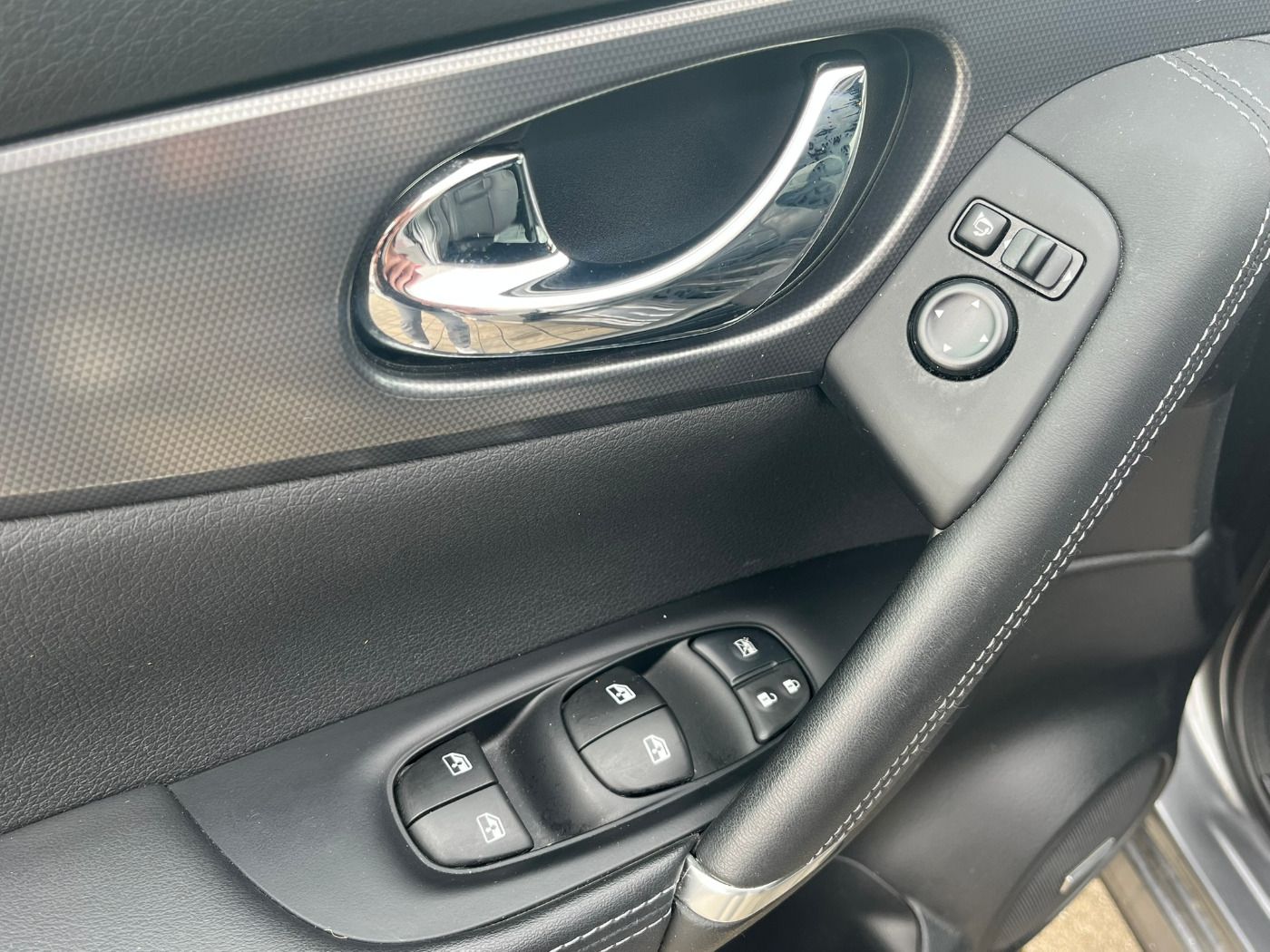 Fahrzeugabbildung Nissan Qashqai 1.3DIG-T Tekna+ DCT Autom. Automatik