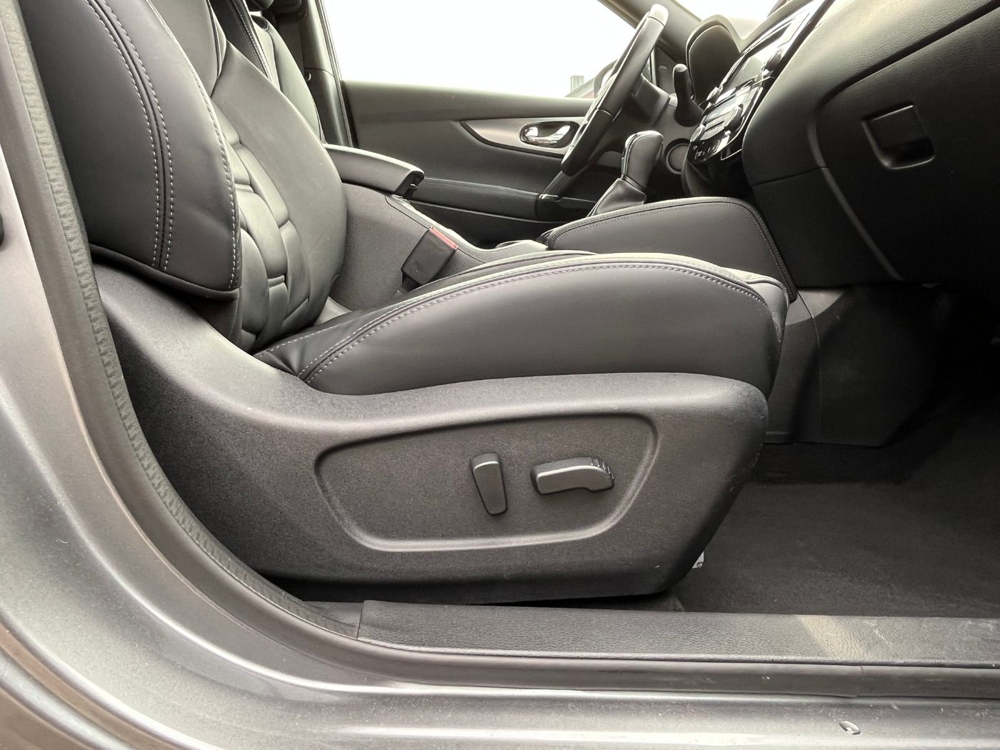 Fahrzeugabbildung Nissan Qashqai 1.3DIG-T Tekna+ DCT Autom. Automatik
