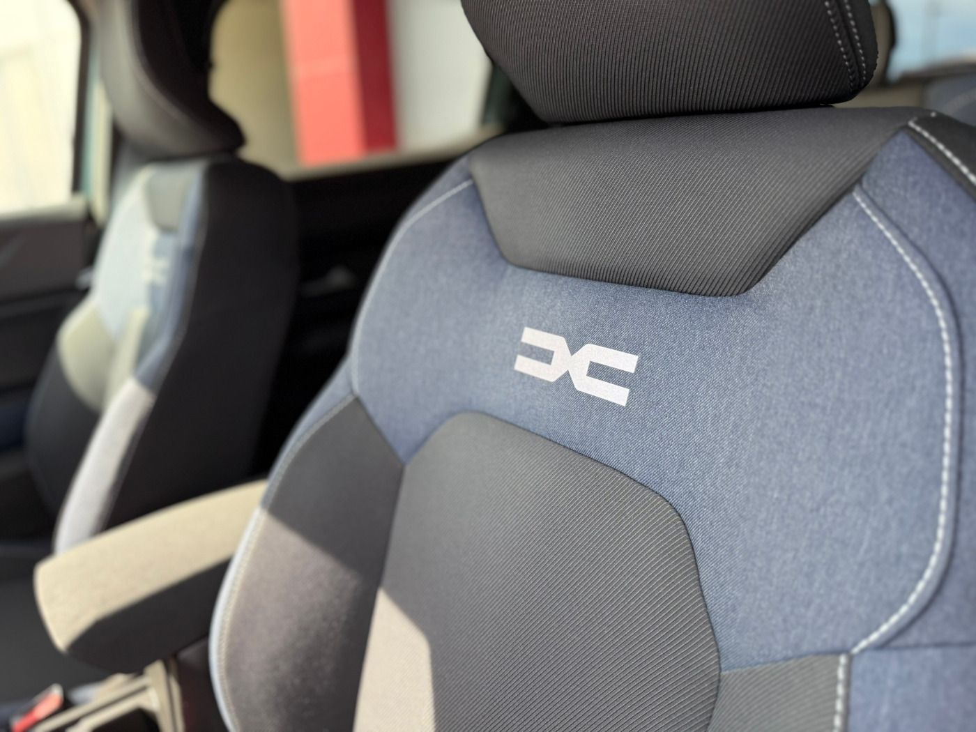 Fahrzeugabbildung Dacia Duster 1.2 TCe 130 Journey Allrad Navi+SHZ