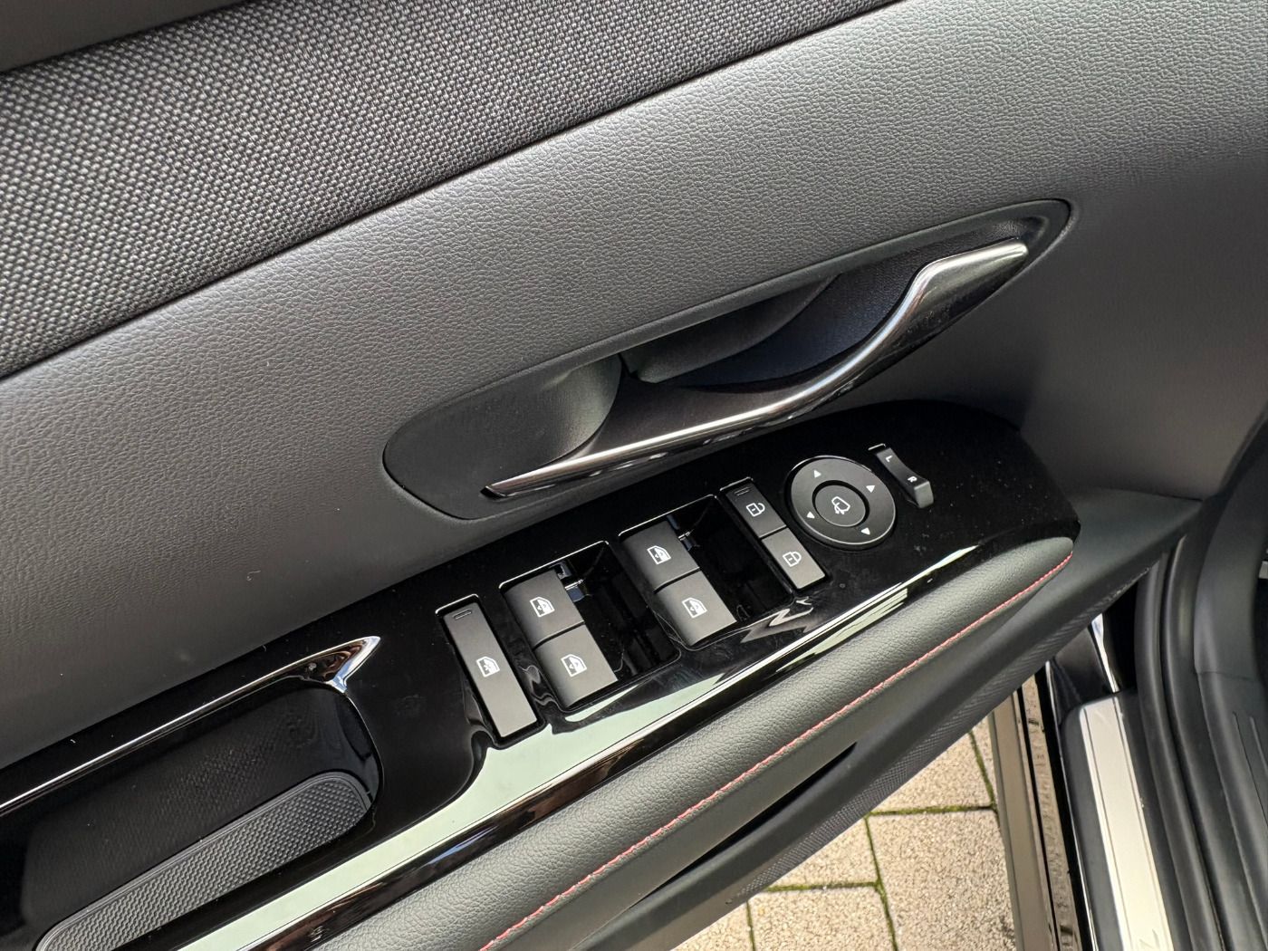 Fahrzeugabbildung Hyundai Tucson 1.6 T-GDI N-Line Allrad Automatik
