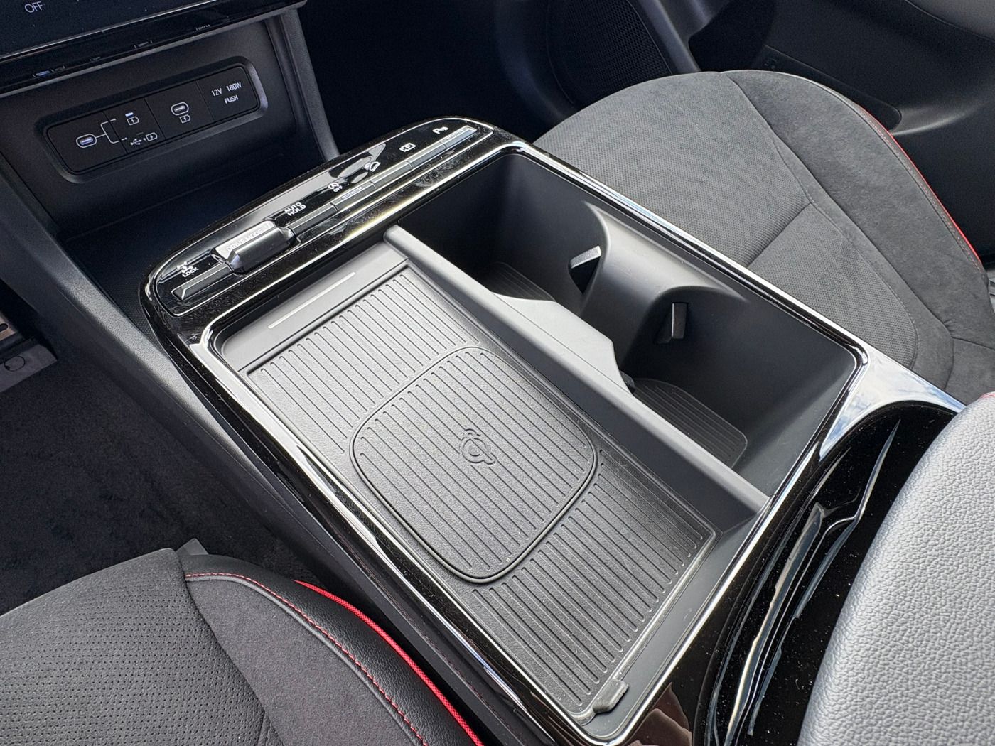 Fahrzeugabbildung Hyundai Tucson 1.6 T-GDI N-Line Allrad Automatik