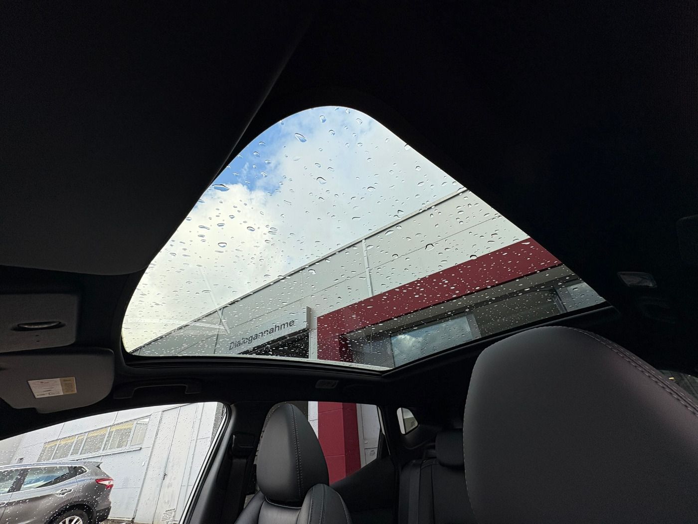 Fahrzeugabbildung Nissan Qashqai 1.3DIG-T Tekna+ DCT Autom. Pano BOSE